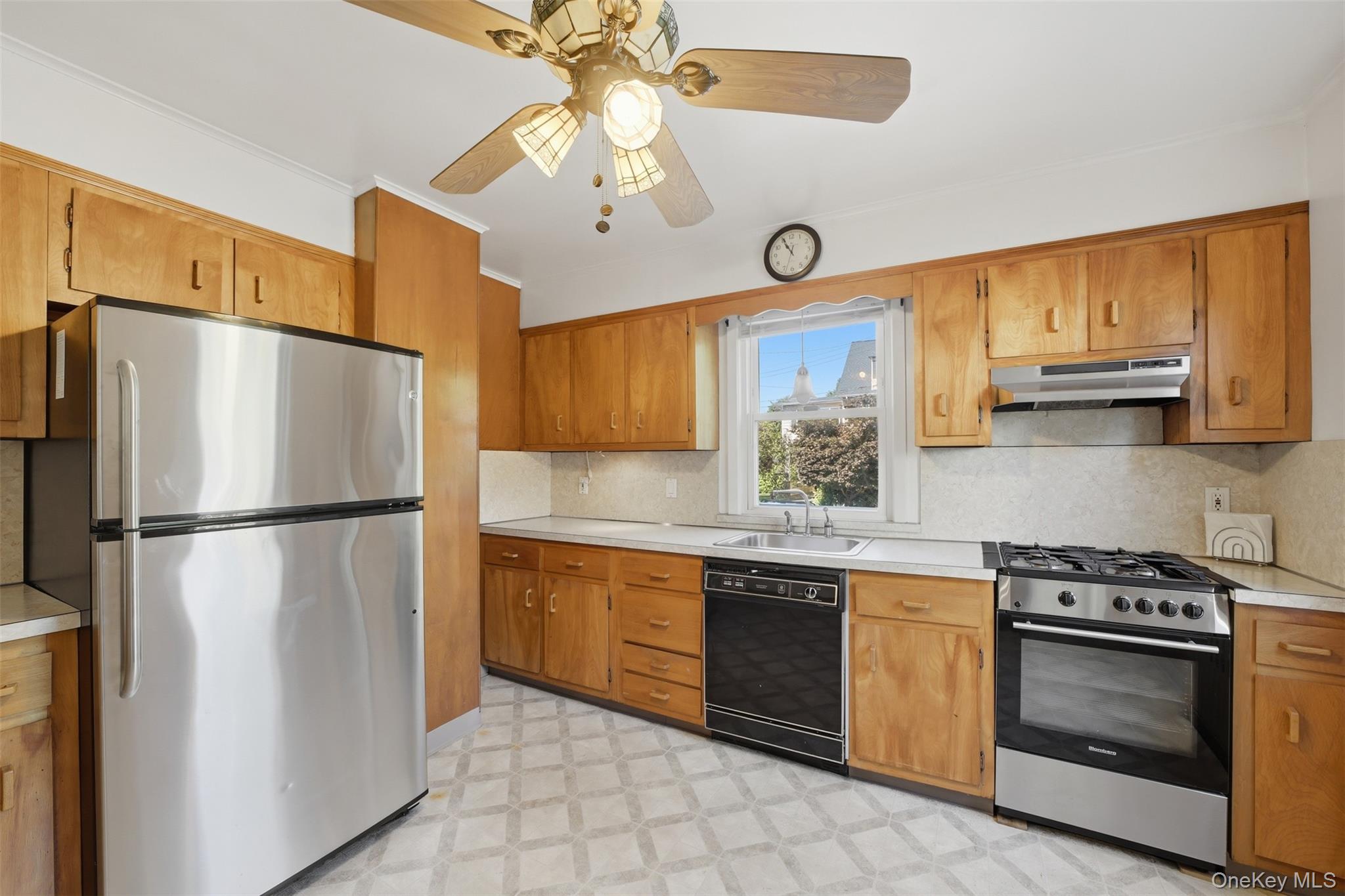 315 Sickles Avenue Property Photo 20