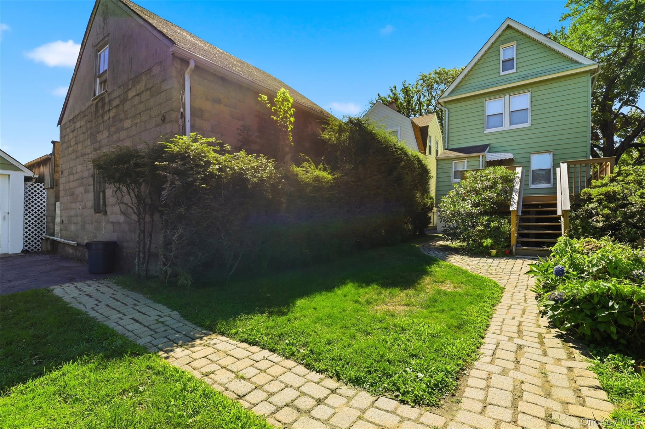 315 Sickles Avenue Property Photo 35