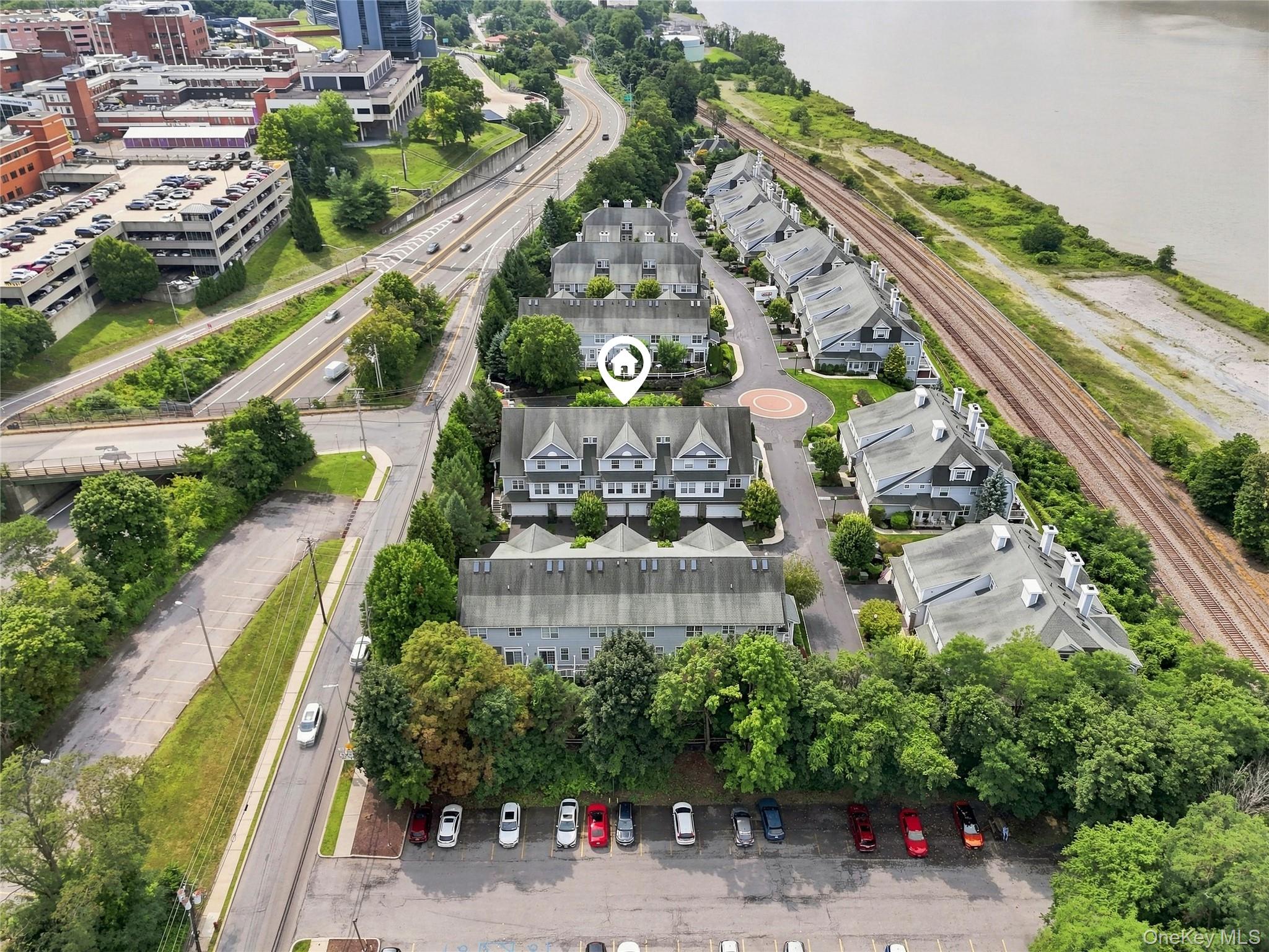 308 Bridgeview Drive Property Photo 4