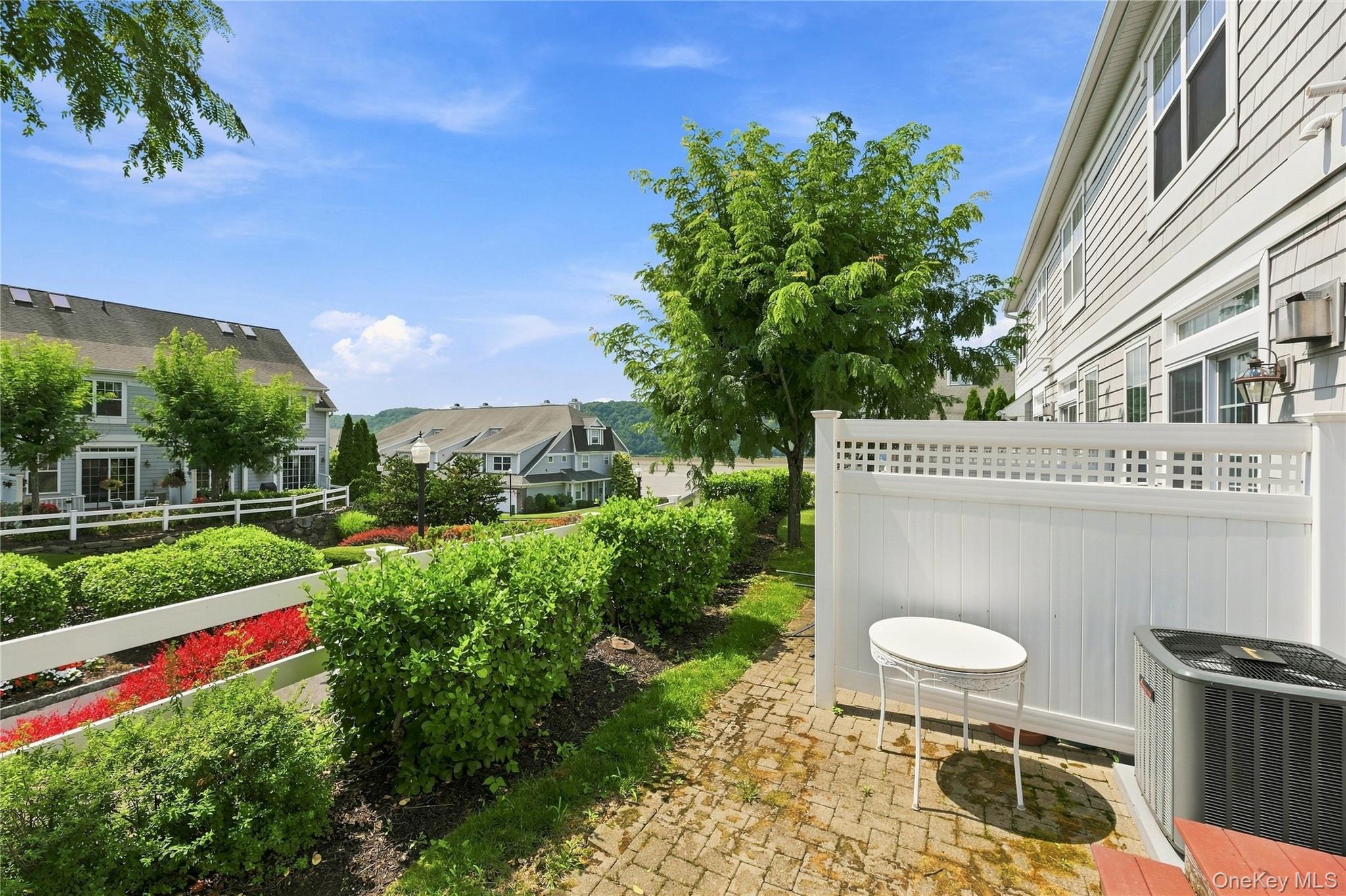 308 Bridgeview Drive Property Photo 20