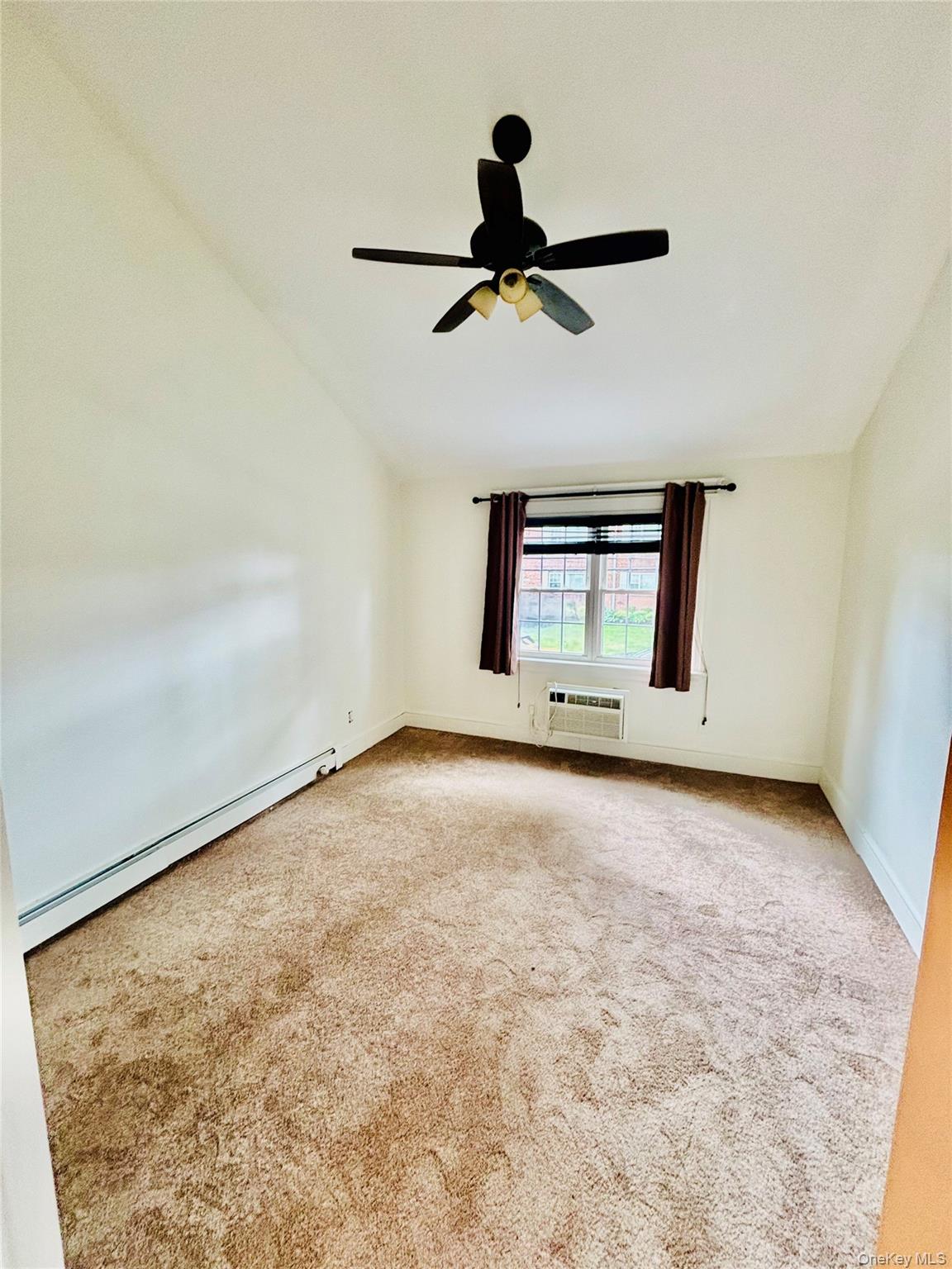 10 Westview Avenue D Property Photo 16