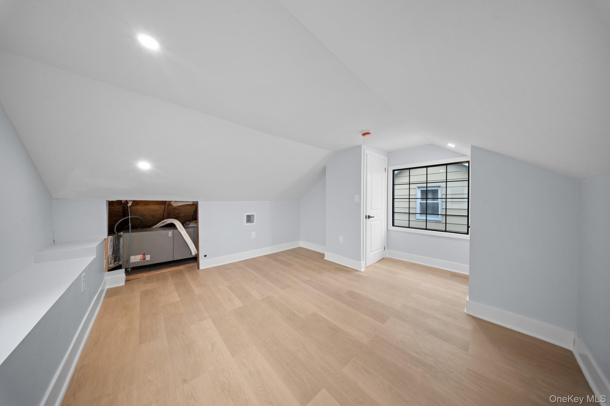 11593 217th Street Property Photo 14