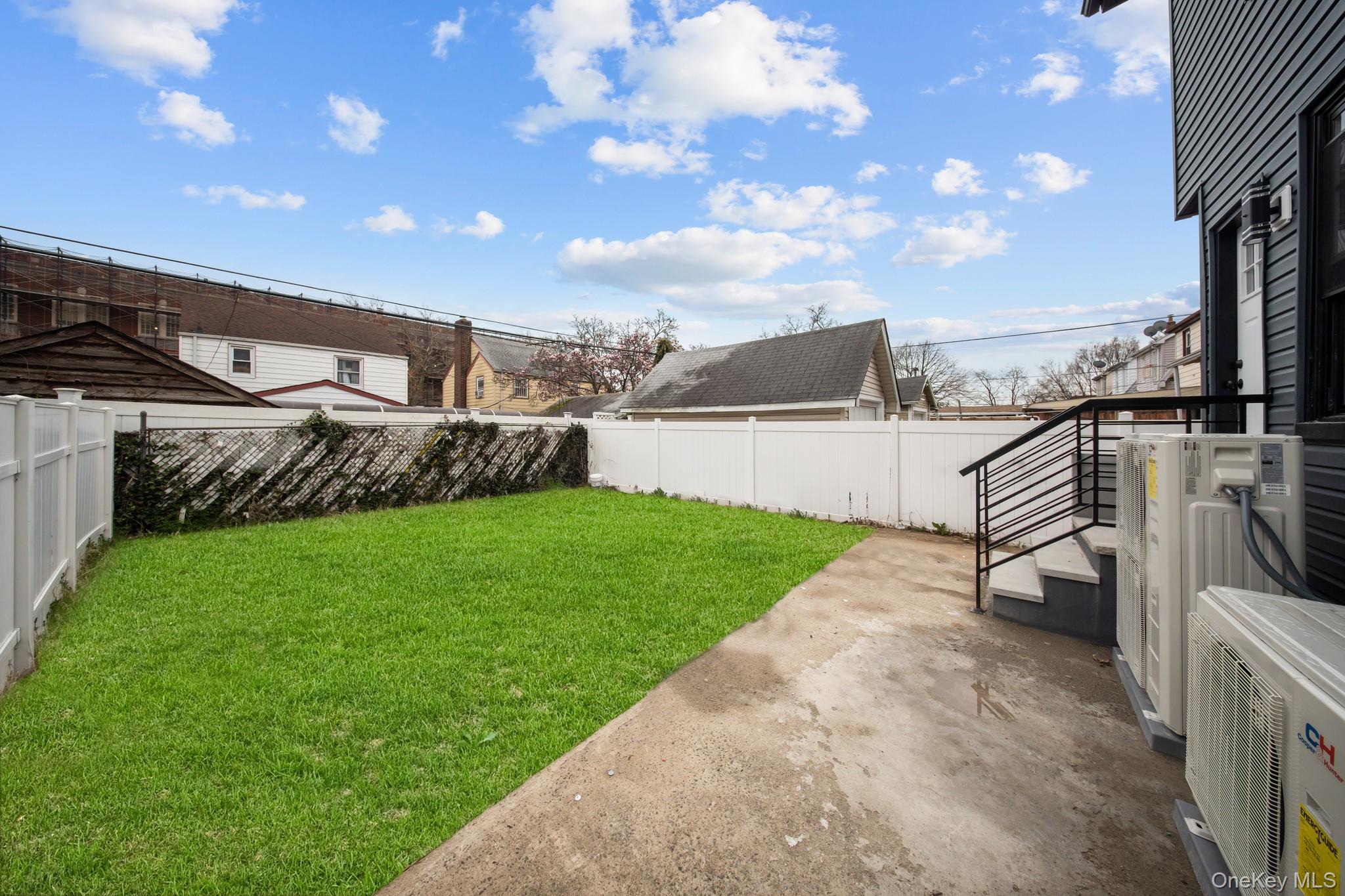 11593 217th Street Property Photo 18