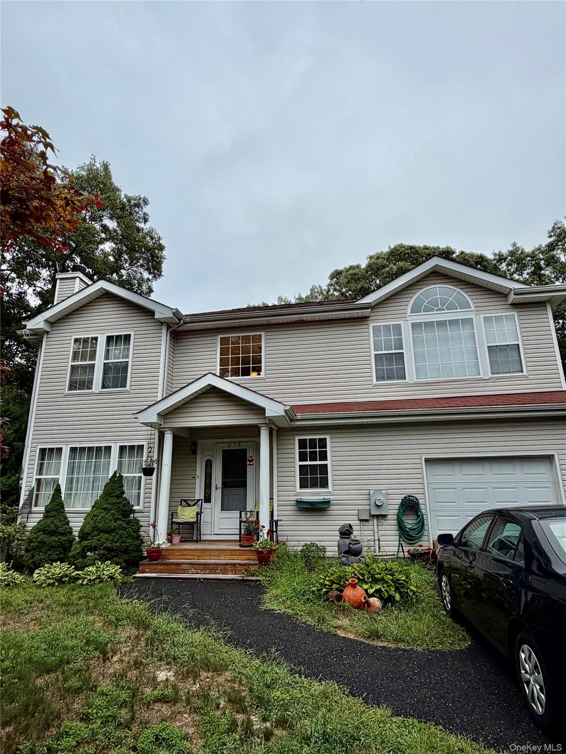 674 Flanders Road Property Photo 2