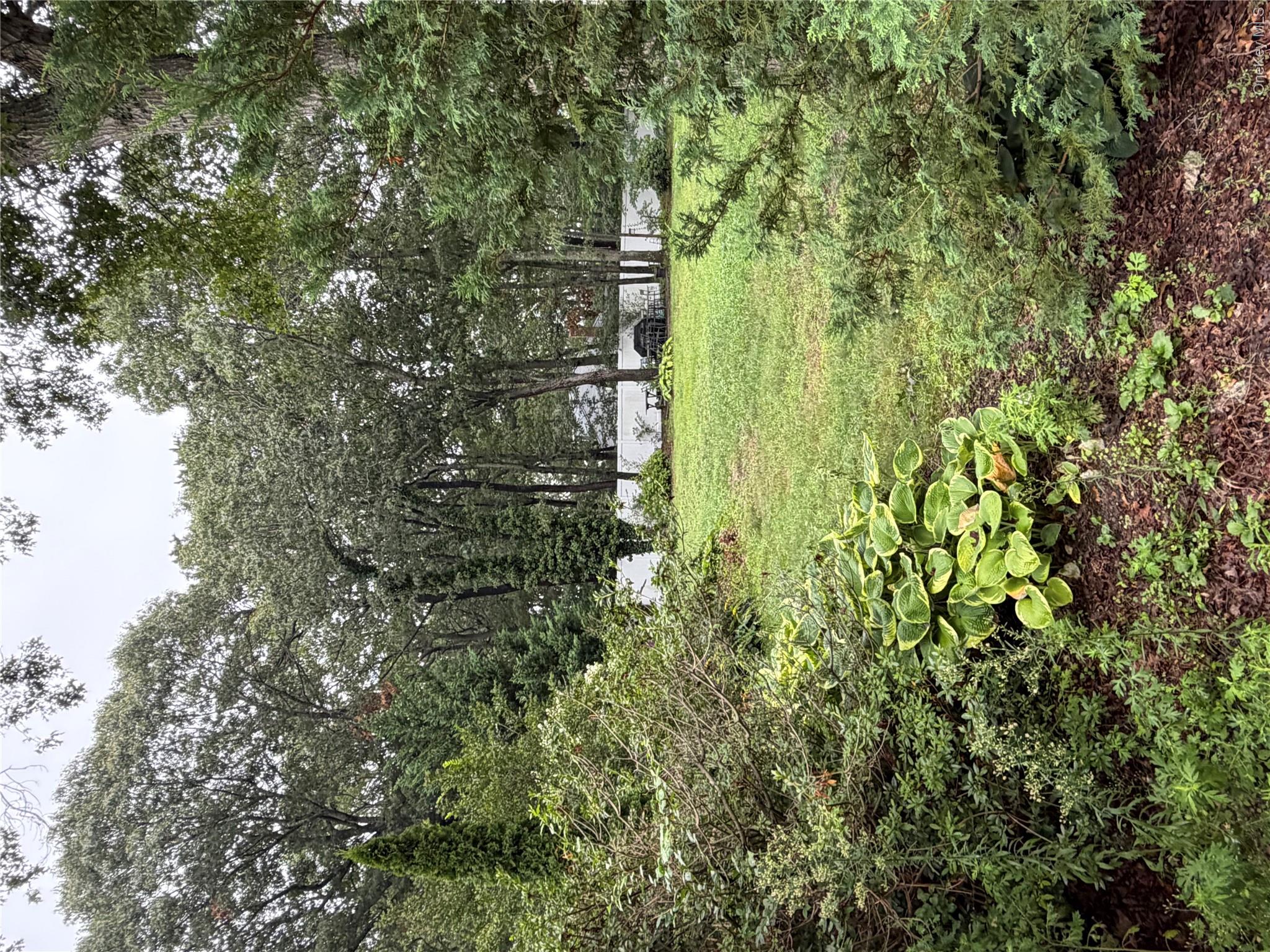 674 Flanders Road Property Photo 11