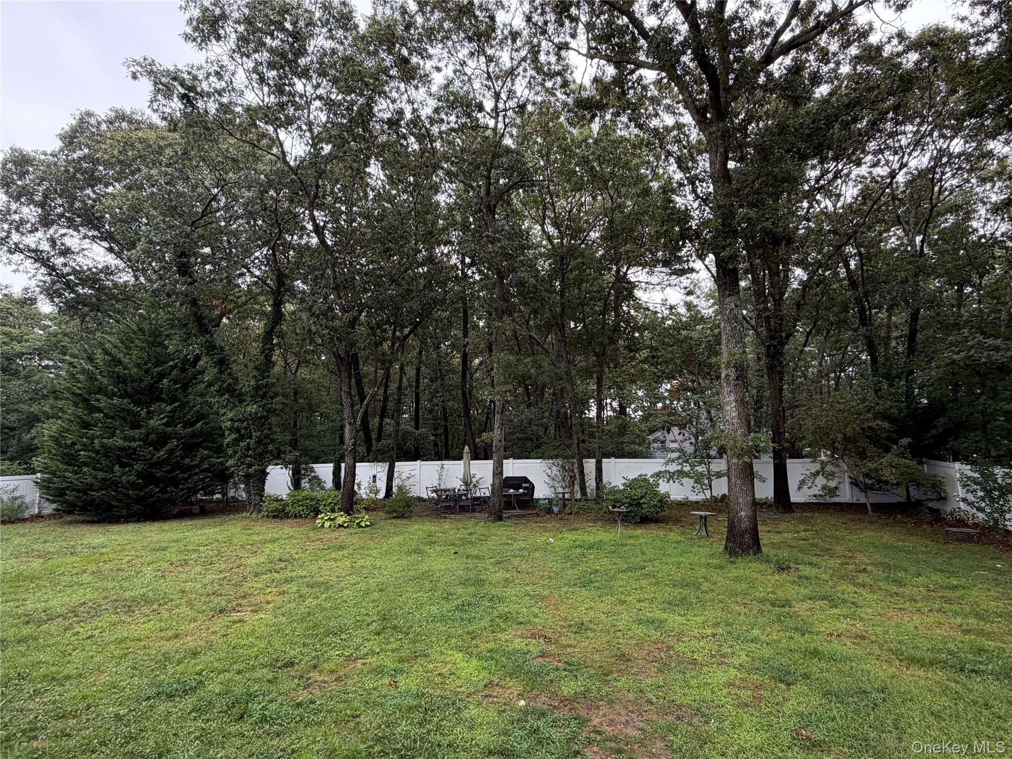 674 Flanders Road Property Photo 13