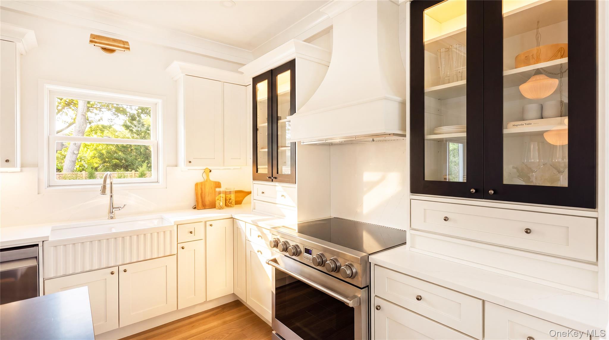 100 Bieselin Road Property Photo 8
