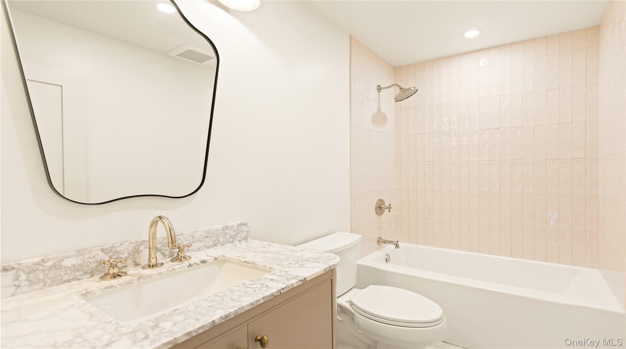 100 Bieselin Road Property Photo 20