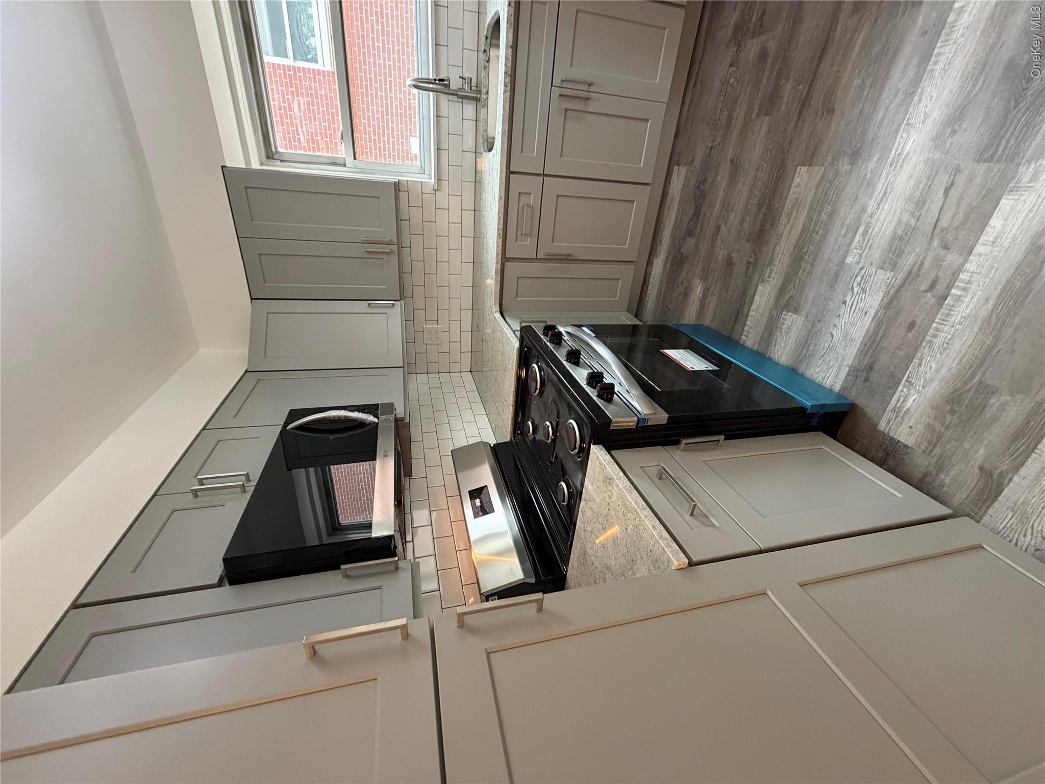 1927 84th Street 3rd Floor Property Photo 8