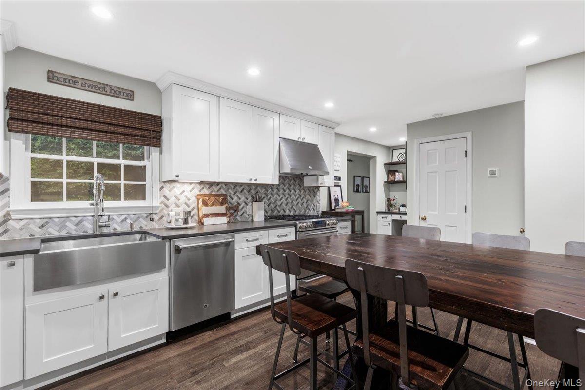 14 Fernwood Avenue Property Photo 8