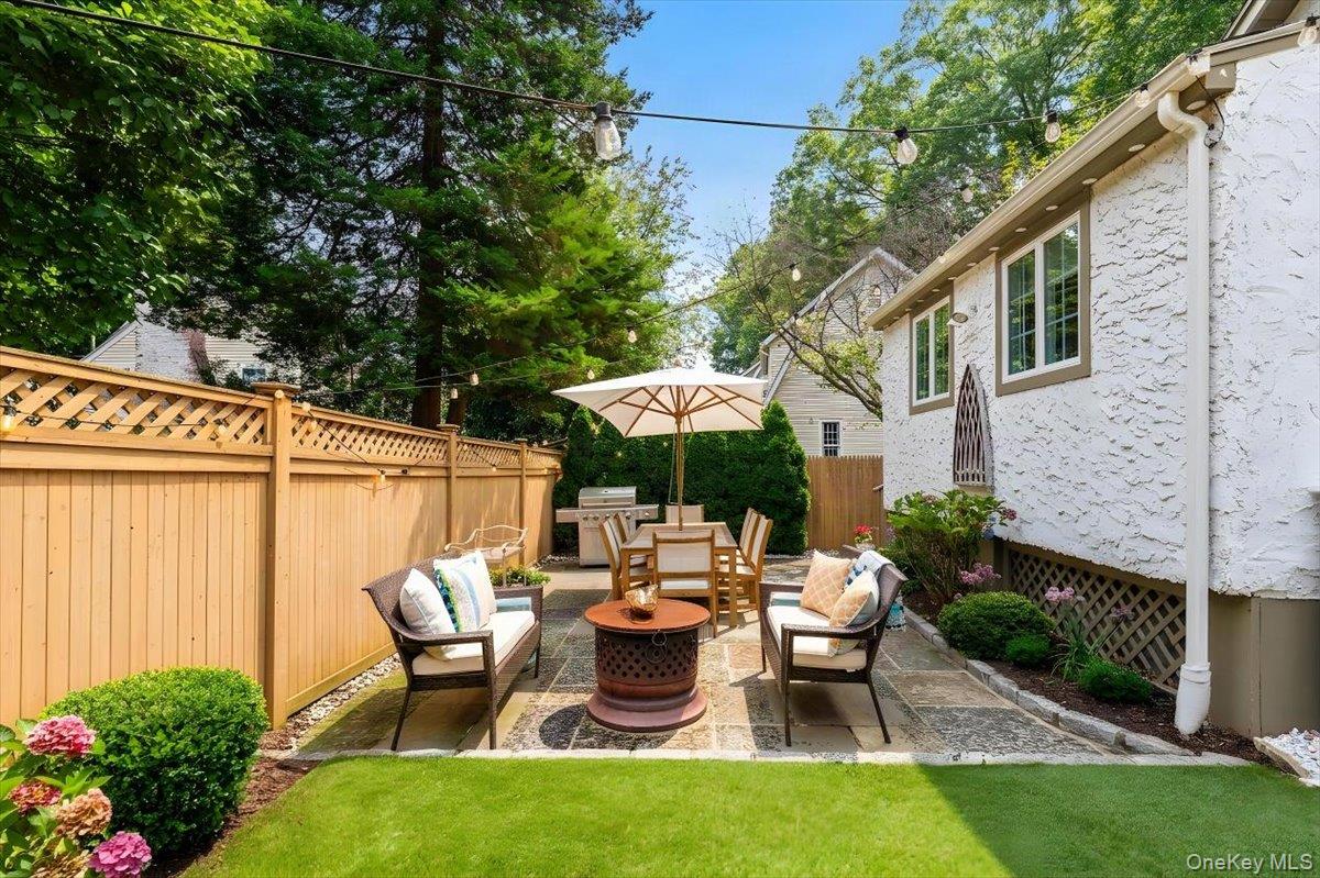 14 Fernwood Avenue Property Photo 15