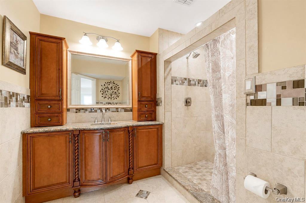 1 Jennifer Lane Property Photo 23
