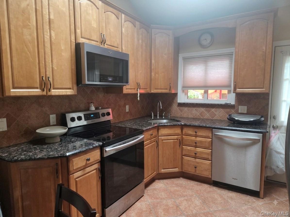 22 Lindron Avenue Property Photo 4
