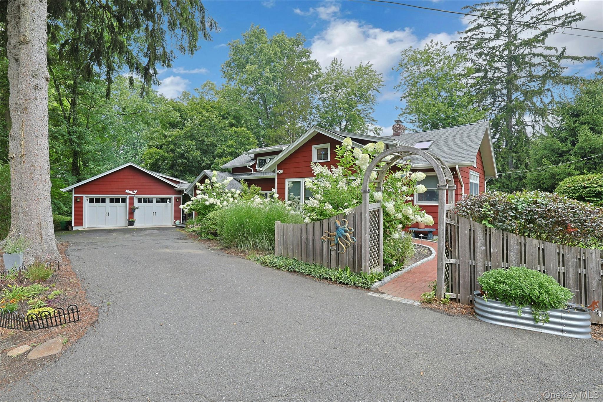 4 Carlann Lane Property Photo 4