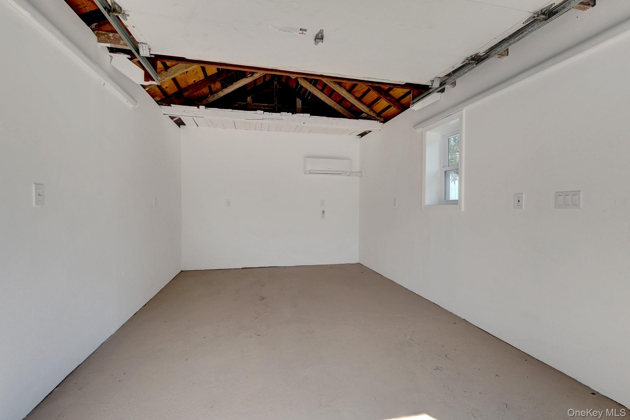 15 Stratford Avenue Property Photo 25