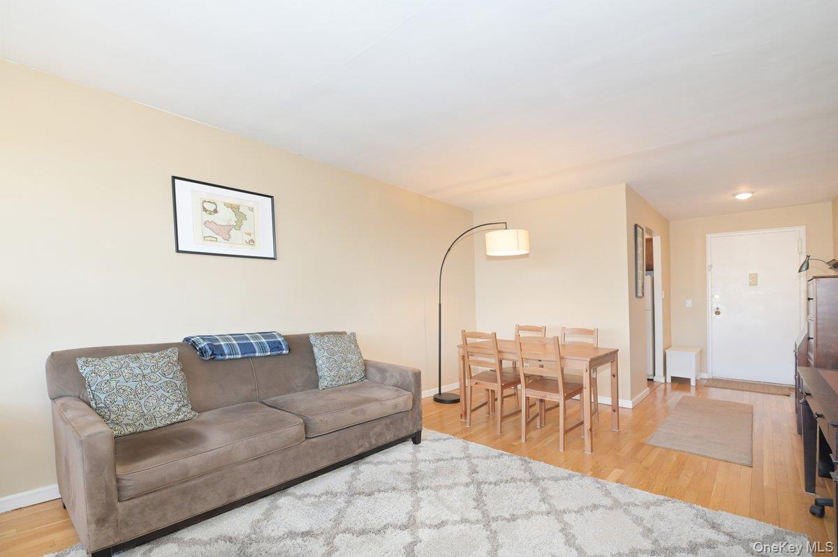 2 Birchwood Court #5h Property Photo 3