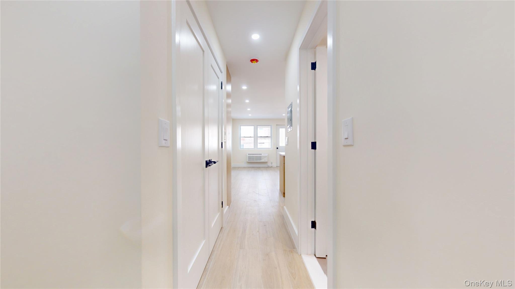 63-52 Saunders Street 2b Property Photo 10