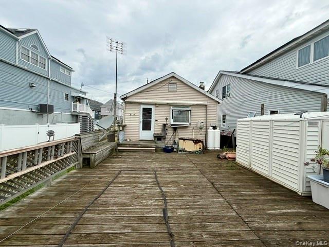 30 W 11th Road Property Photo 18
