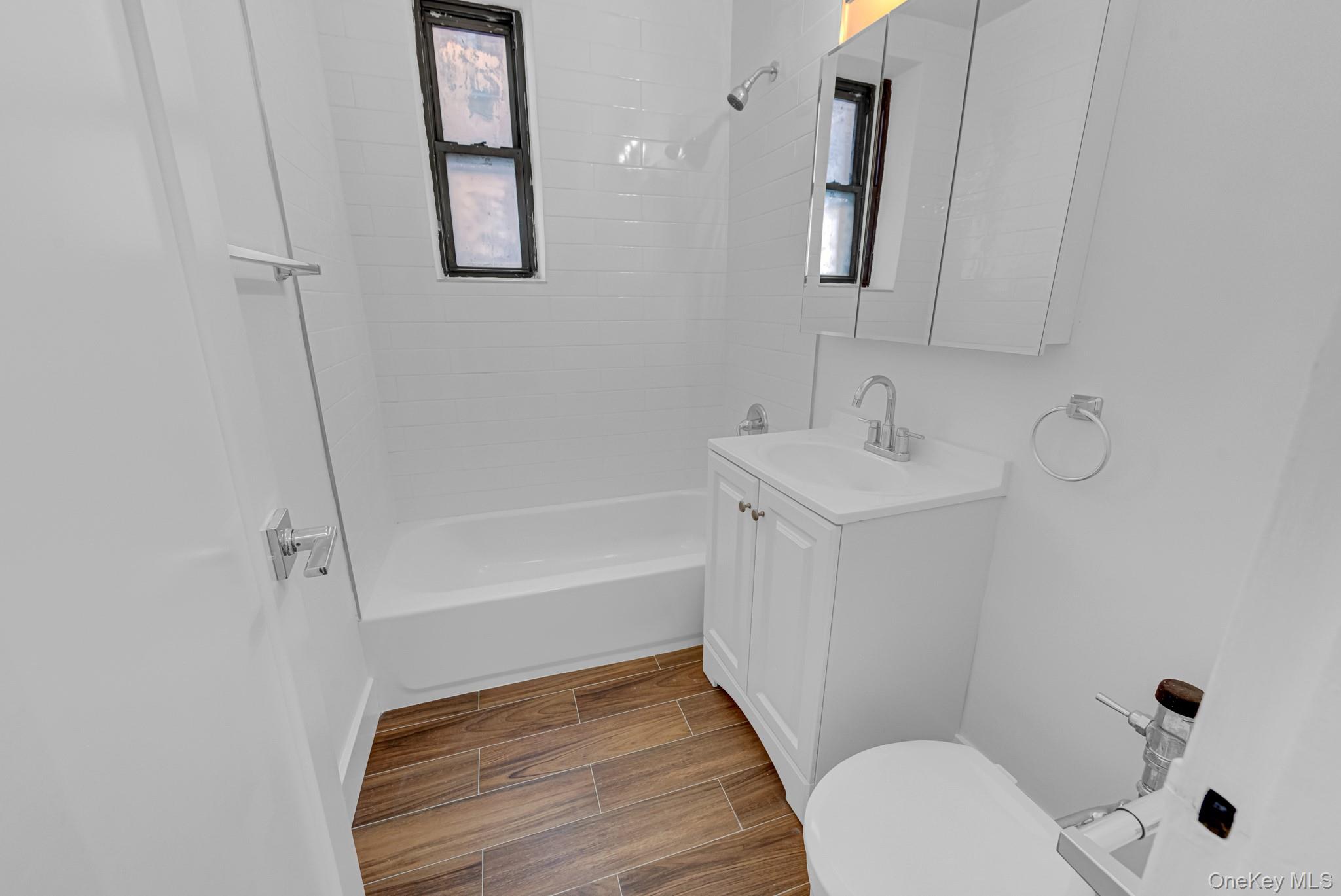 1040 Neilson Street 3b3 Property Photo 18