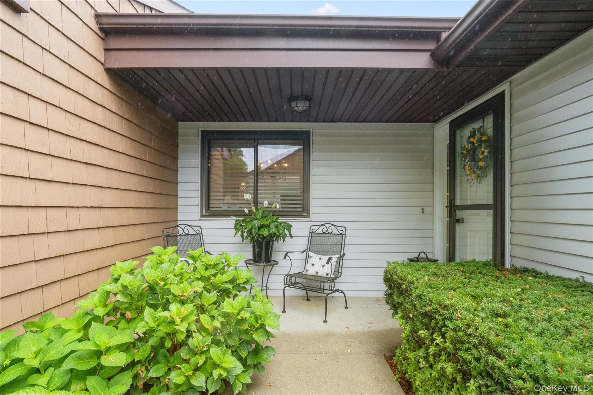 120 Scarlett Drive Property Photo 2