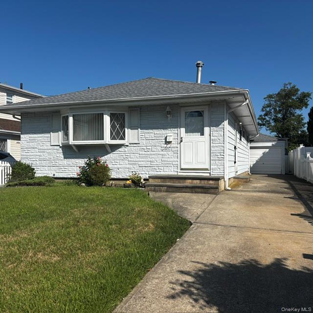 66 E Neptune Avenue Property Photo 2