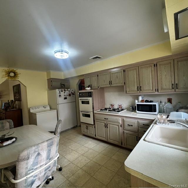66 E Neptune Avenue Property Photo 6