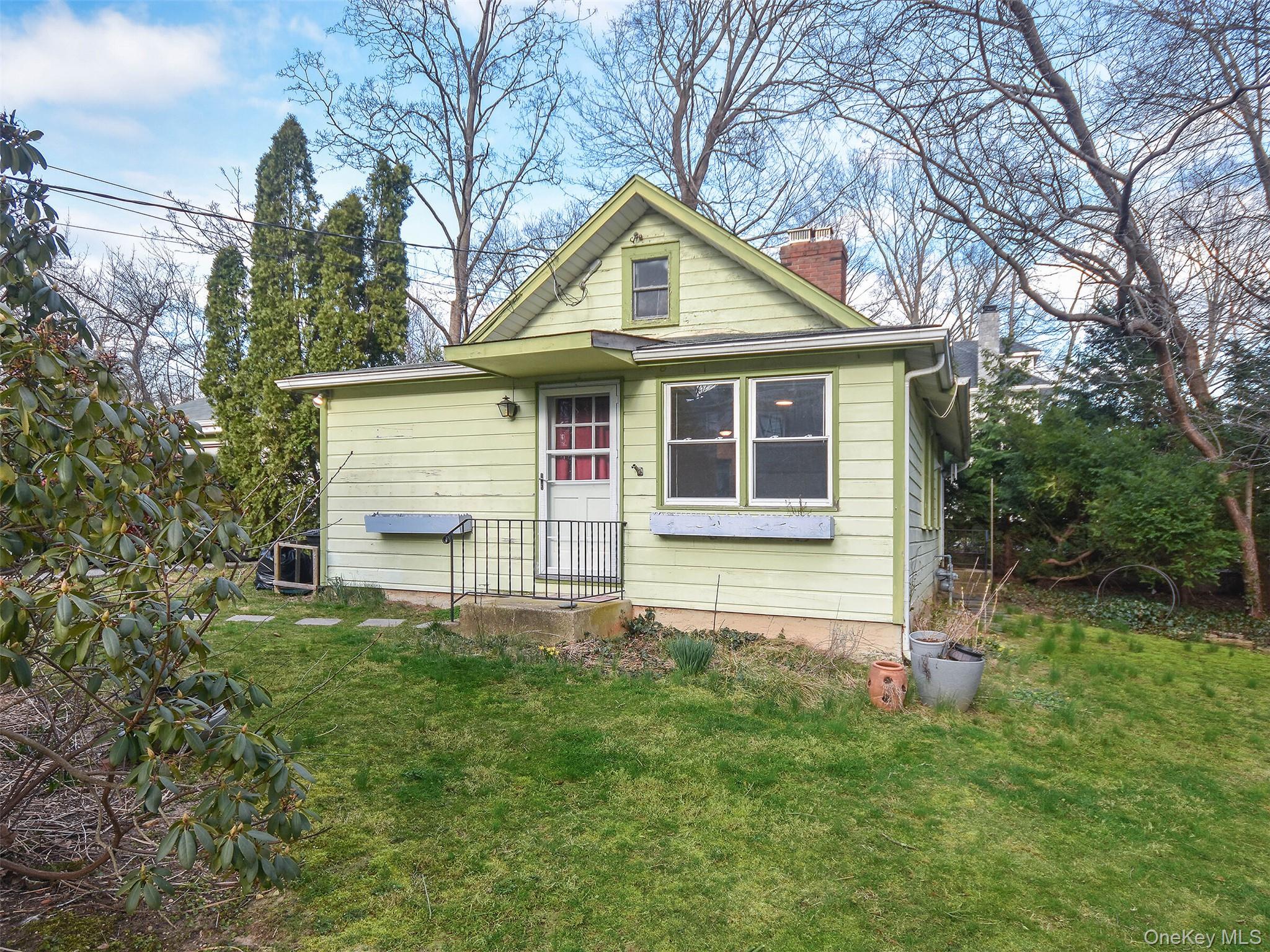 67 Glenlawn Avenue Cottage Property Photo 1
