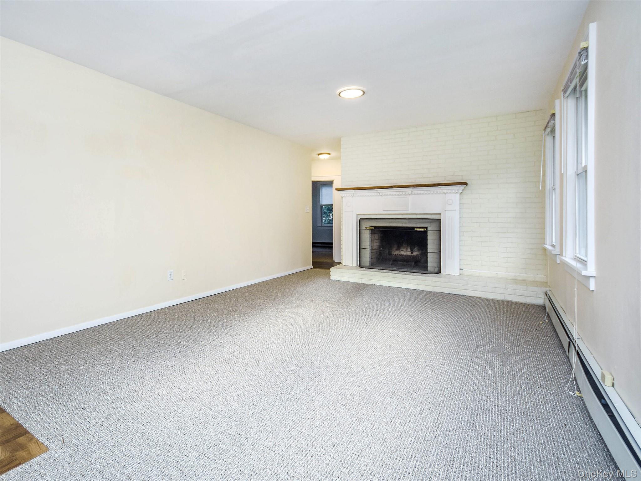 67 Glenlawn Avenue Cottage Property Photo 8