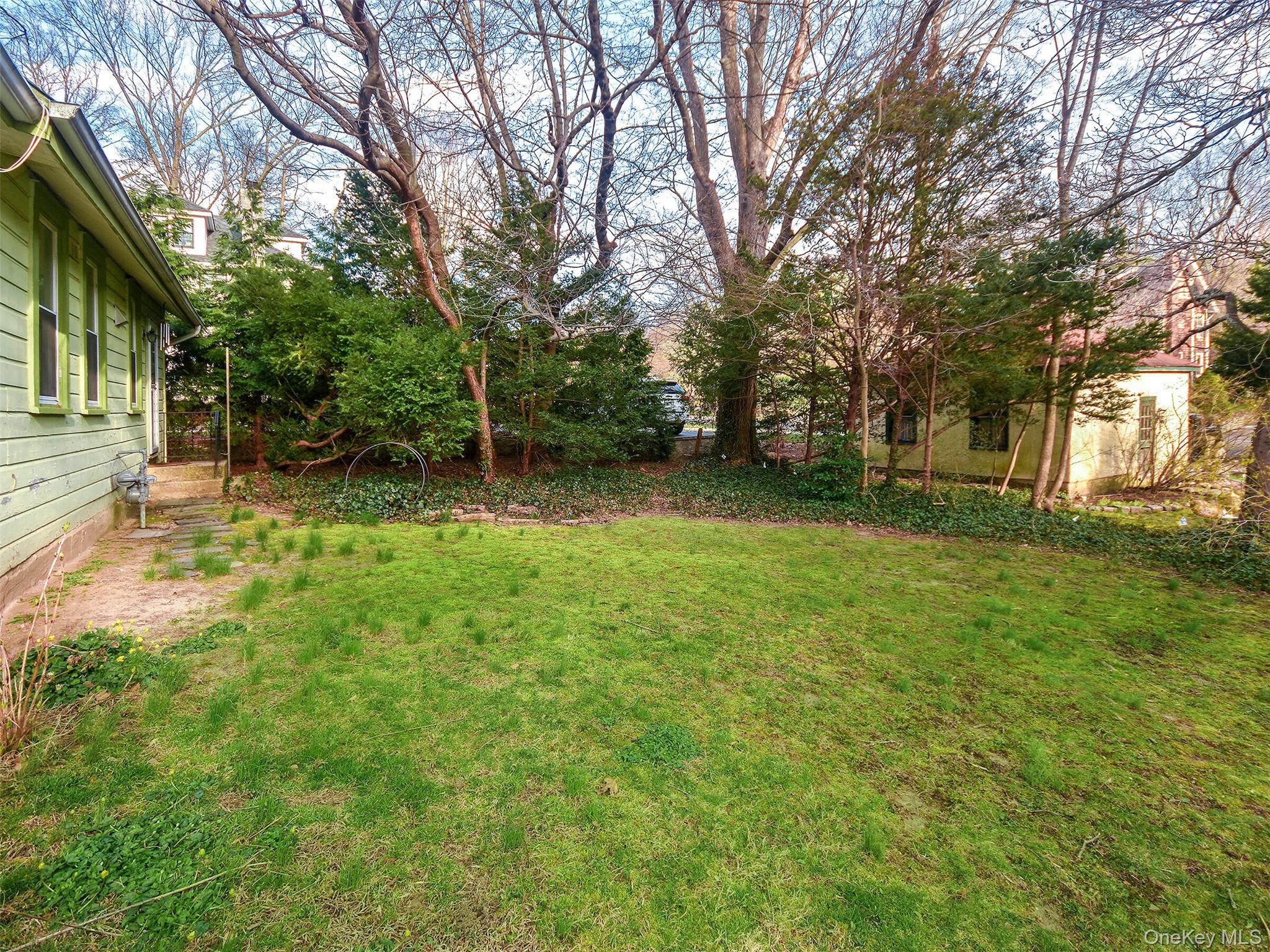 67 Glenlawn Avenue Cottage Property Photo 22