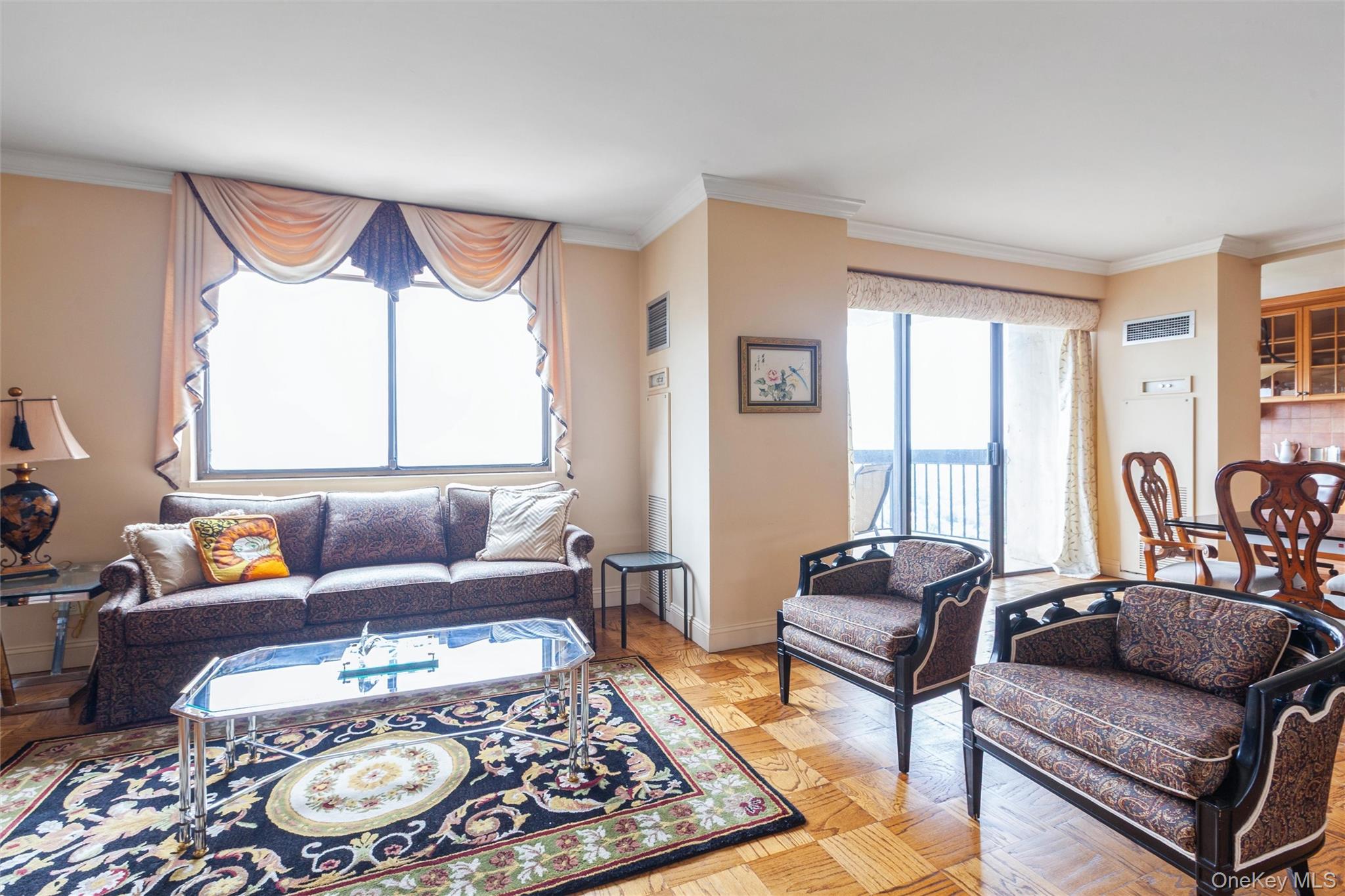 27010 Grand Central Parkway 32e Property Photo 15