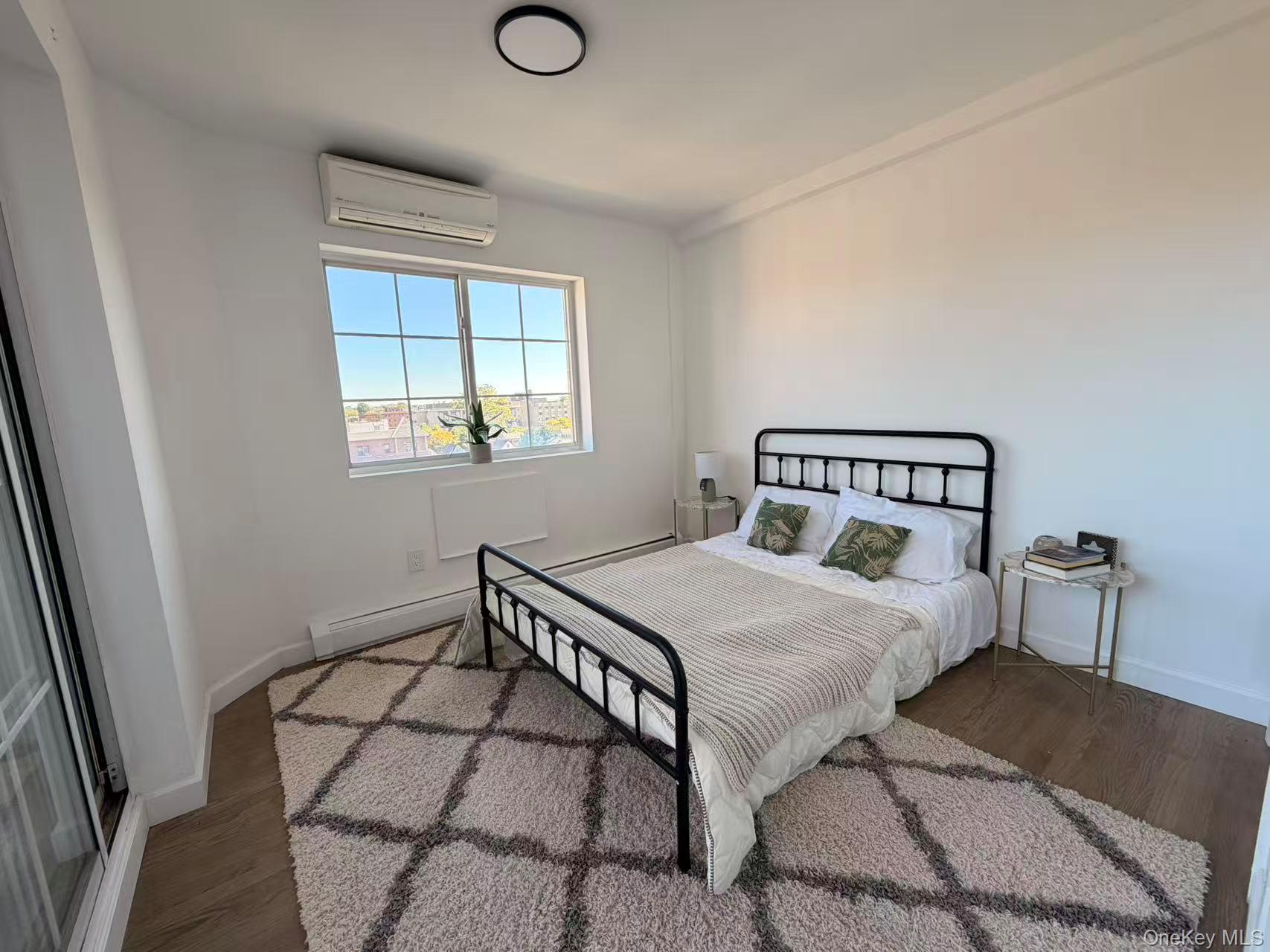 43-18 Robinson Street 7c Property Photo 5