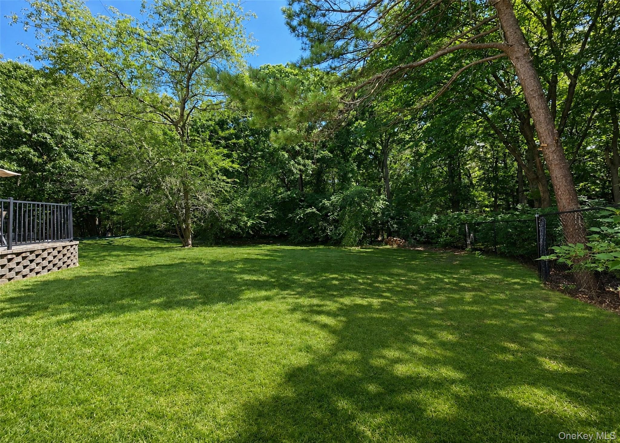 23 E Greentree Drive Property Photo 24