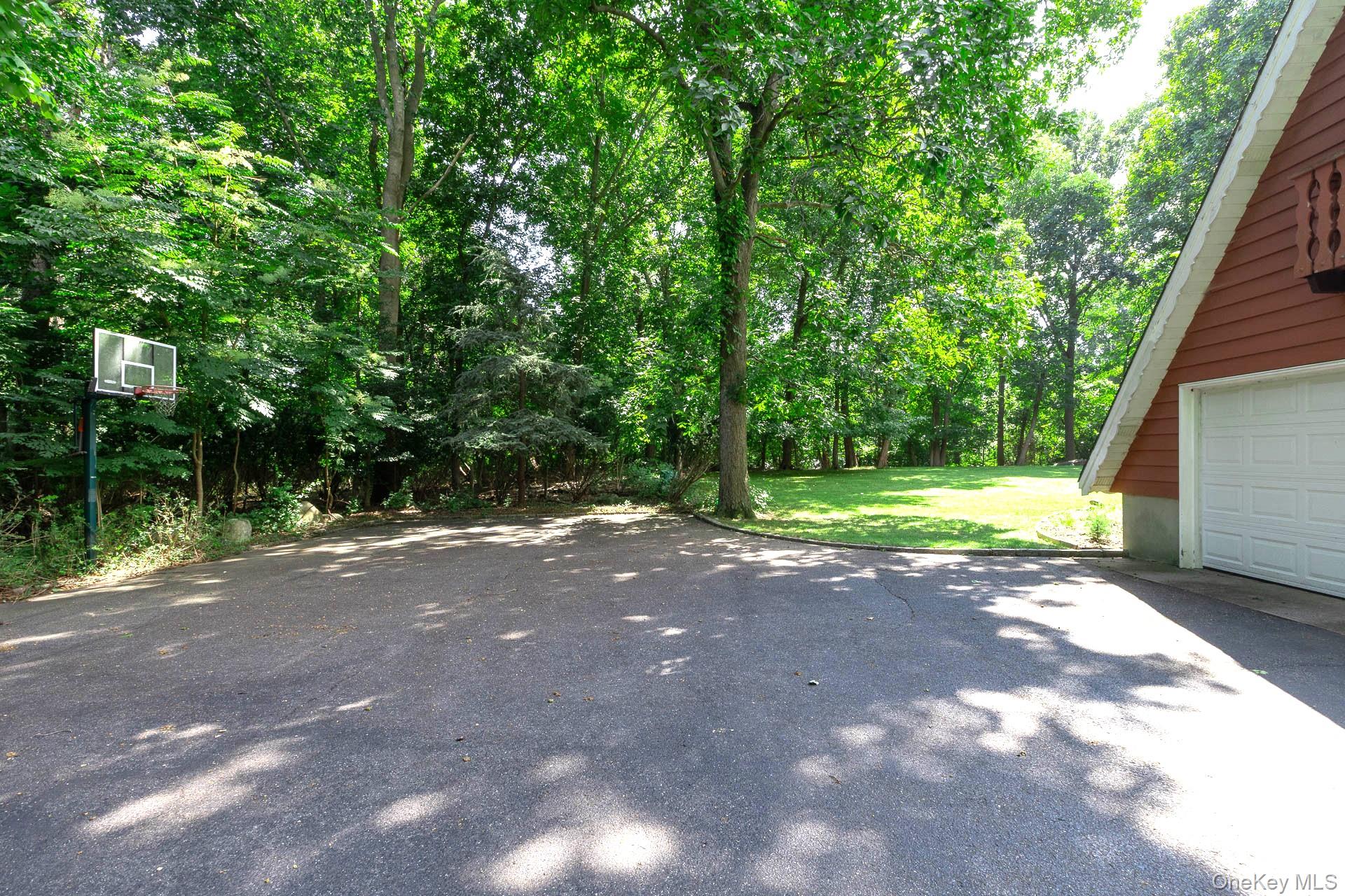 1 Valleywood Court Property Photo 25