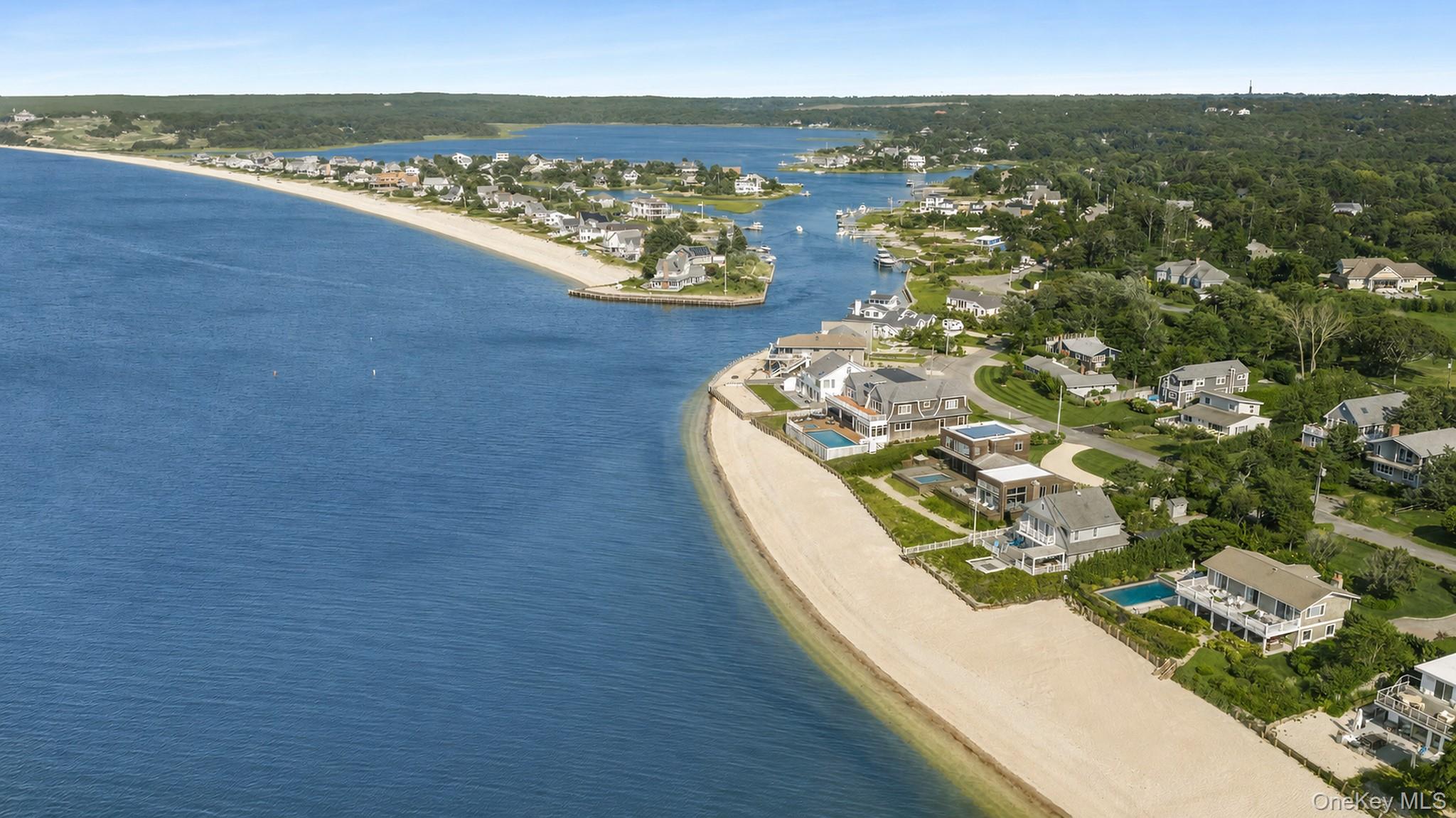 14 Peconic Crescent Property Photo 8
