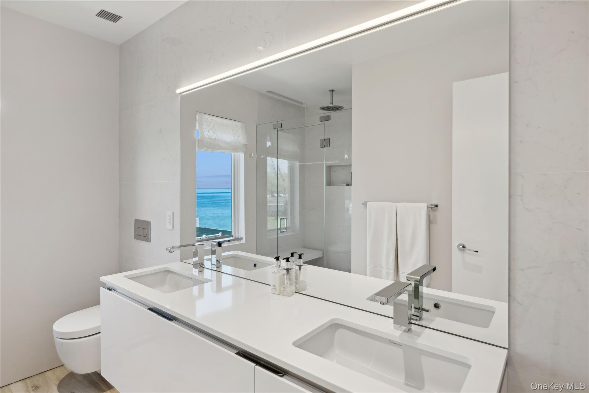 14 Peconic Crescent Property Photo 31