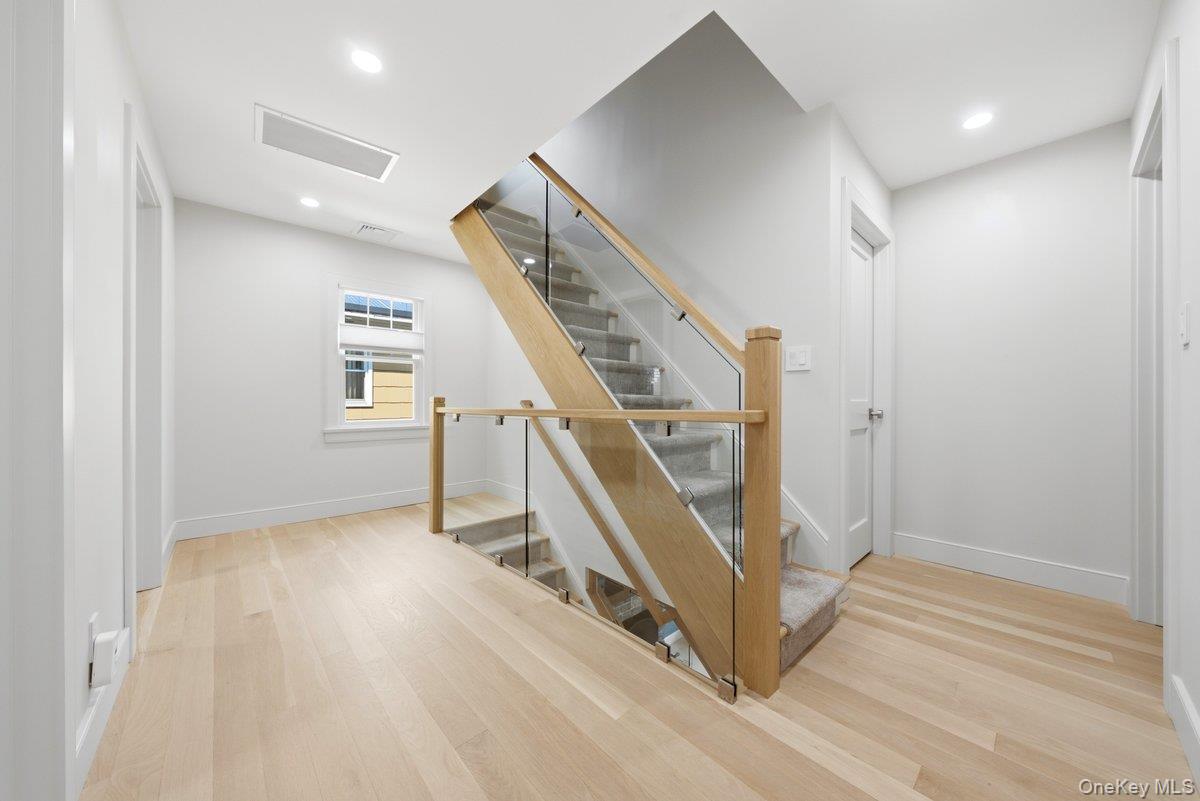 277 Devoe Avenue Property Photo 18