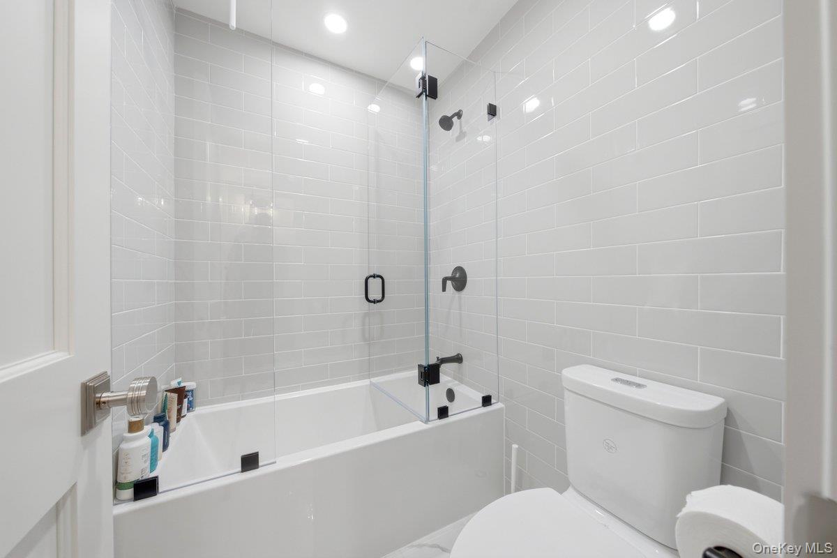 277 Devoe Avenue Property Photo 23
