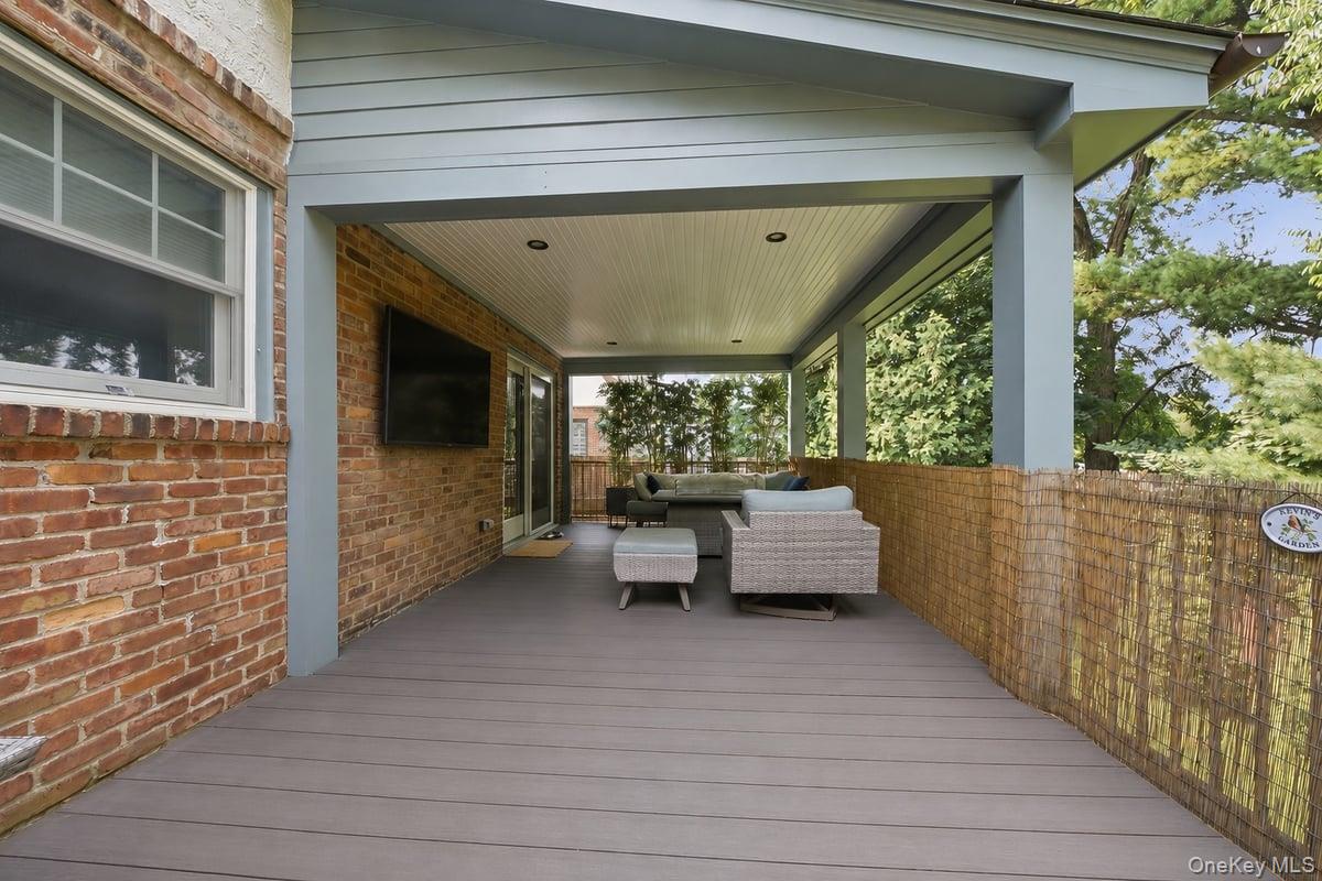 277 Devoe Avenue Property Photo 38