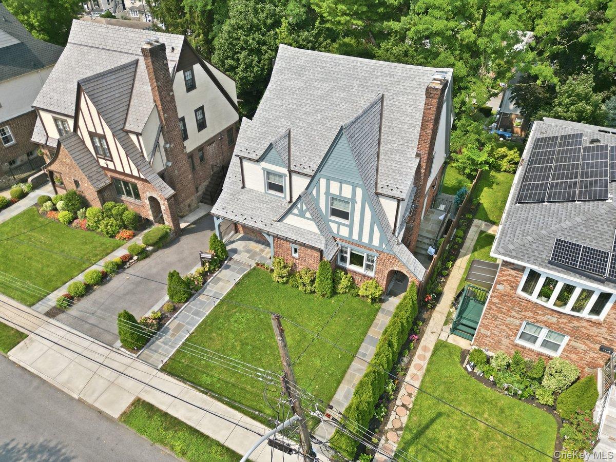 277 Devoe Avenue Property Photo 42