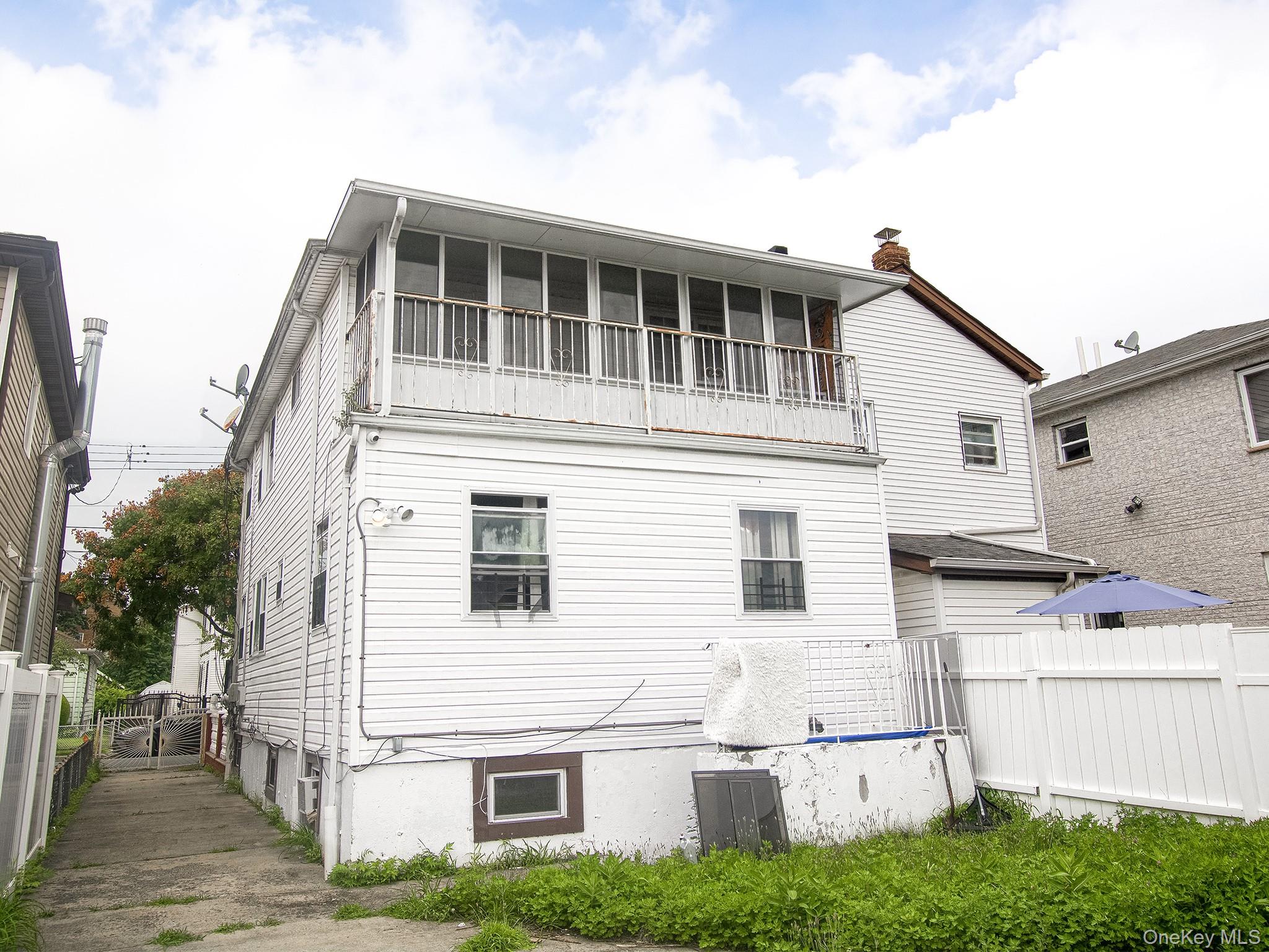 14645 182nd Street Property Photo 3