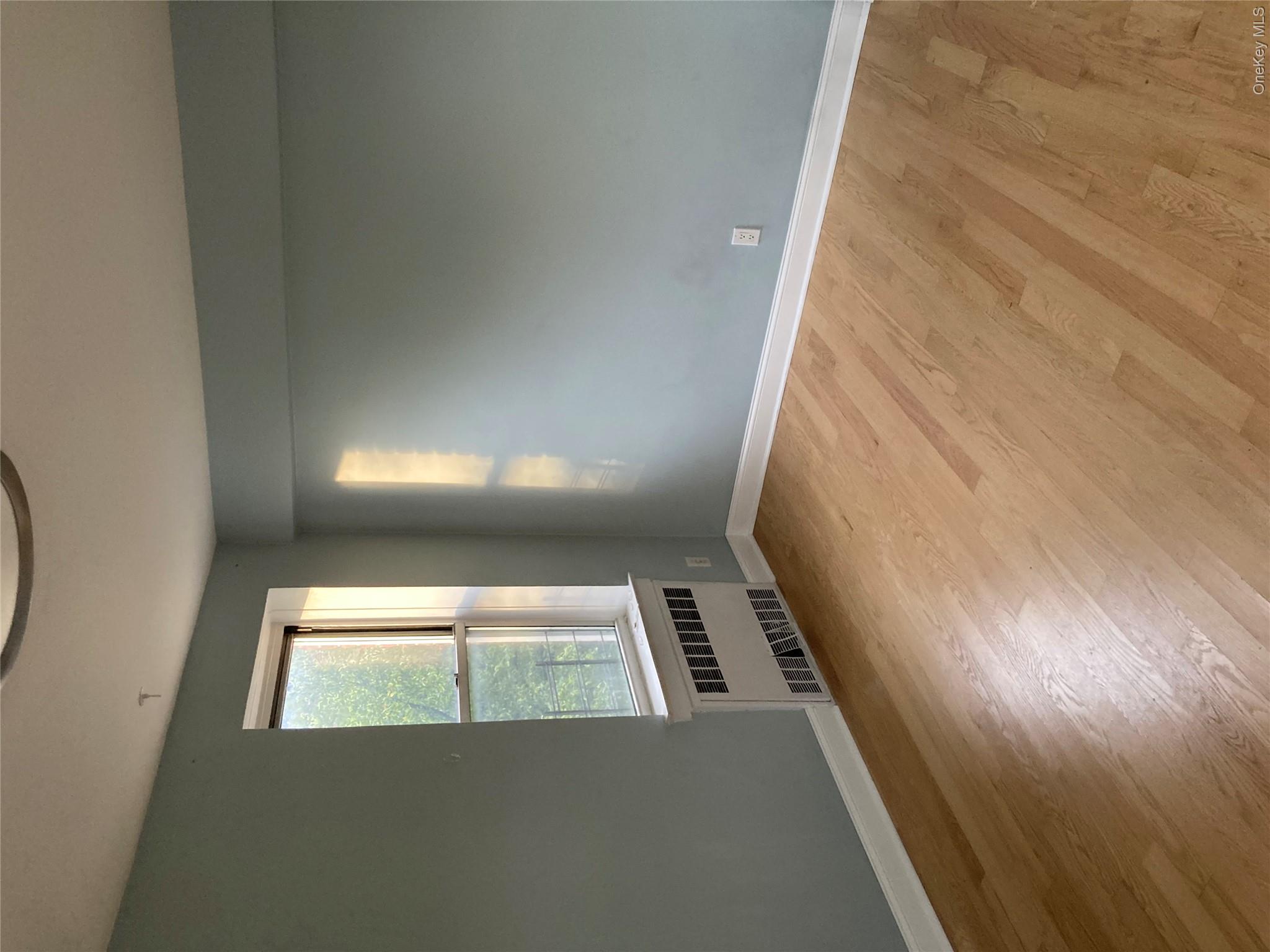 65-35 Yellowstone Boulevard 5e Property Photo 4