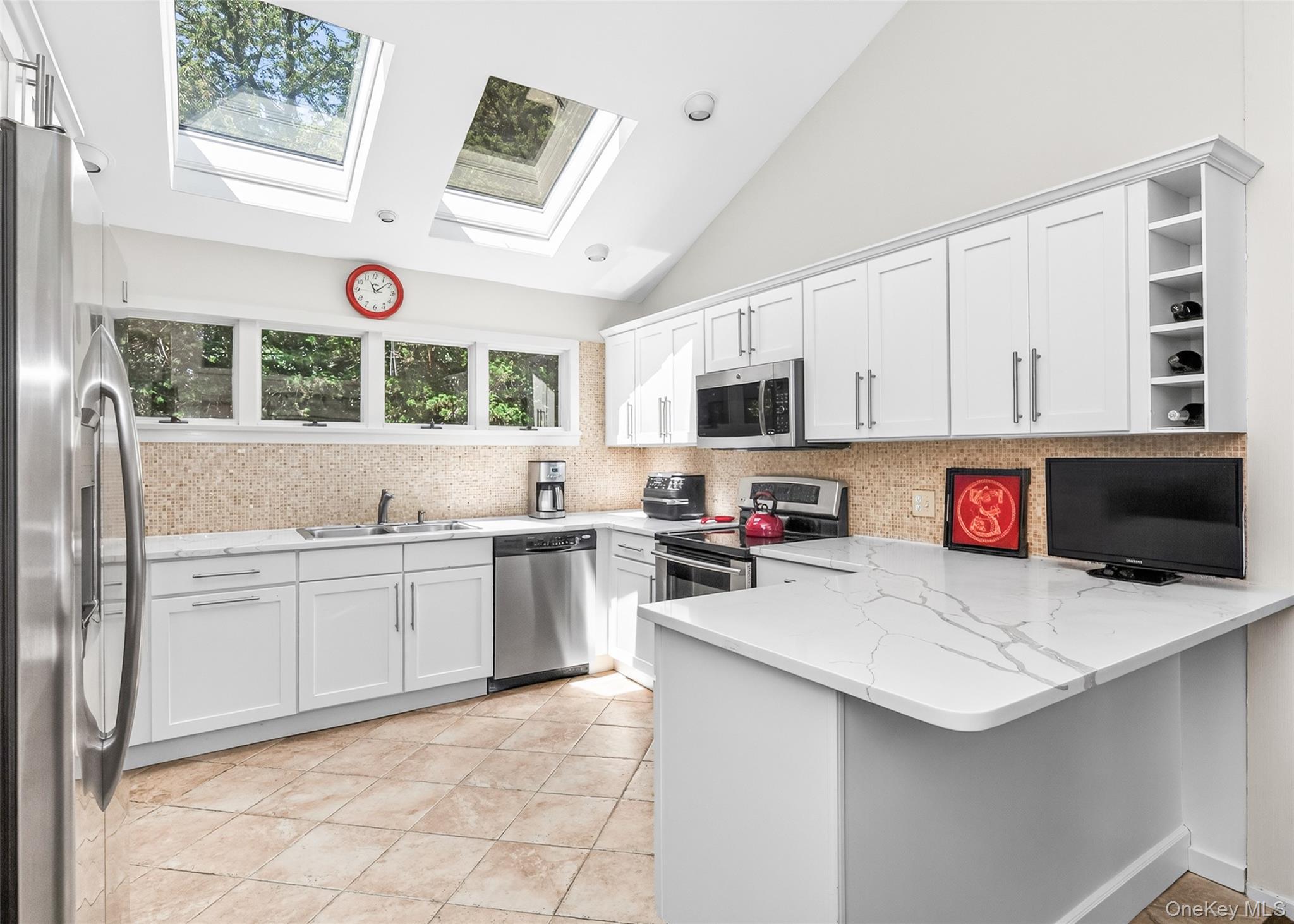14 Rose Hill Road Property Photo 15