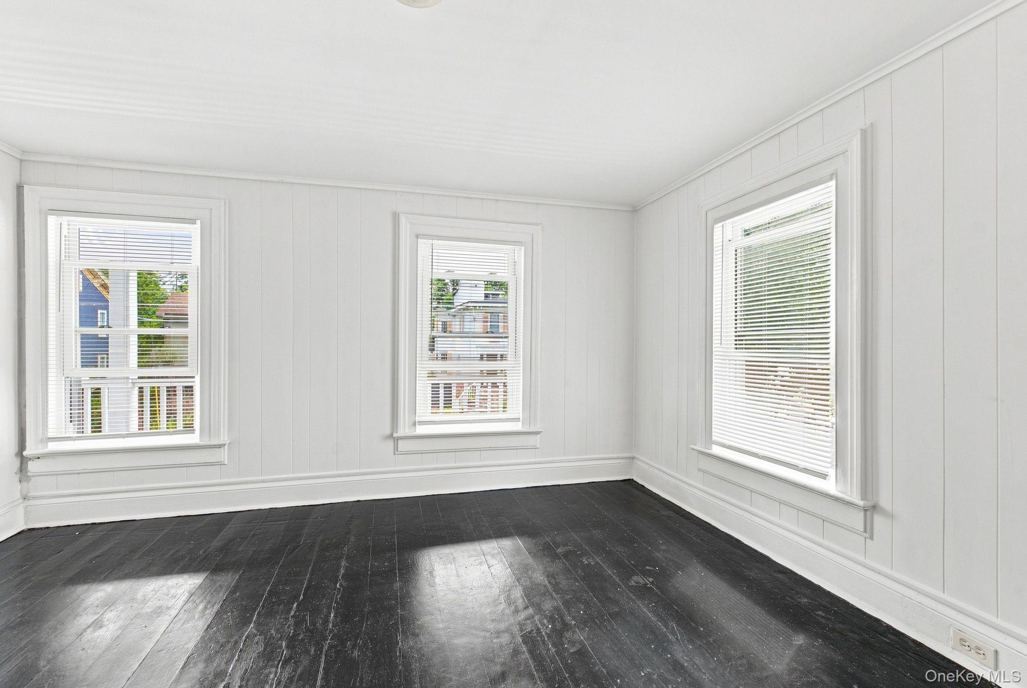 133 Fair Street Property Photo 32