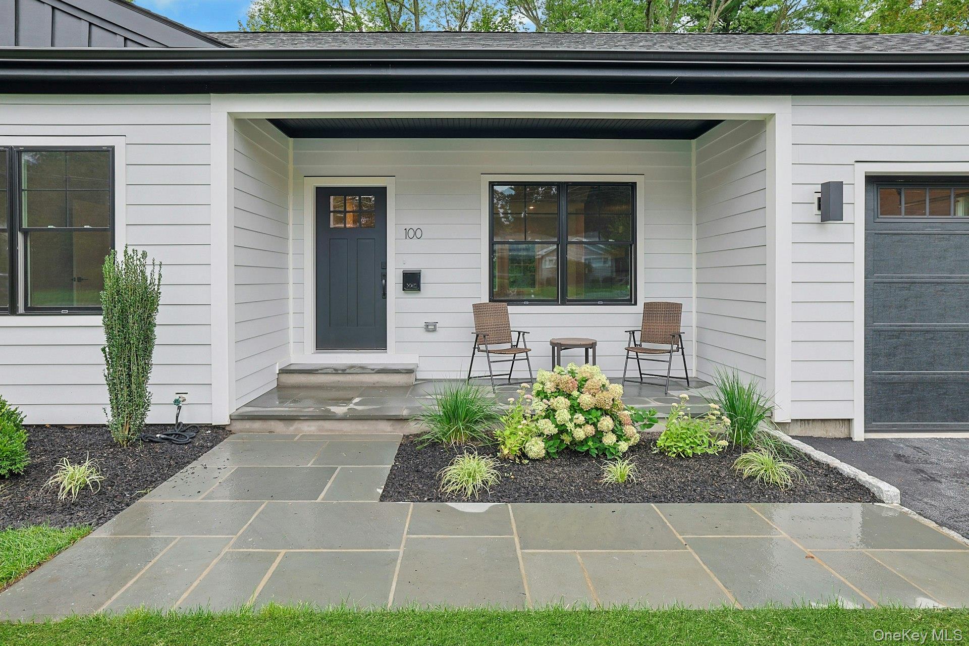 100 Hazelton Circle Property Photo 3