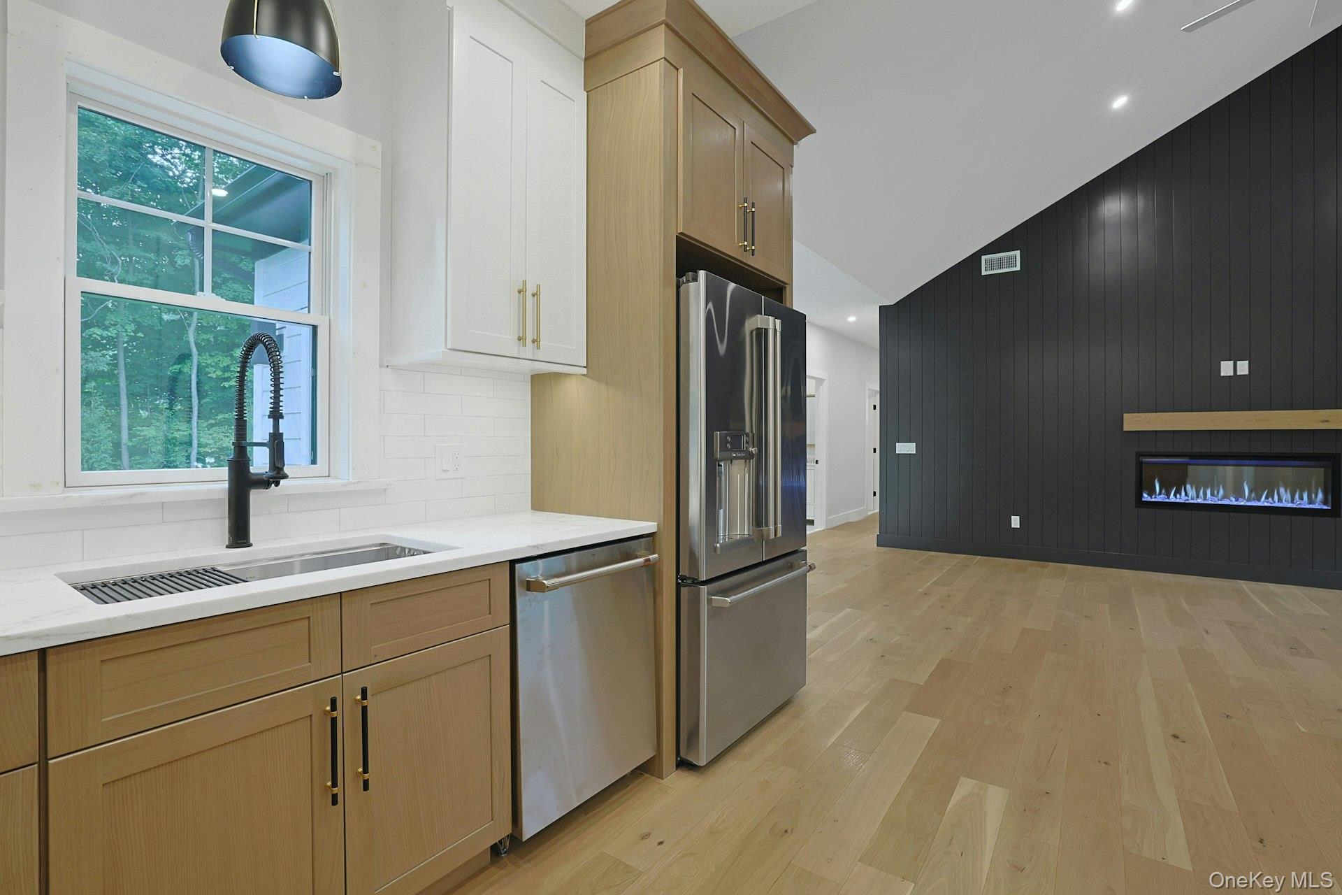 100 Hazelton Circle Property Photo 13