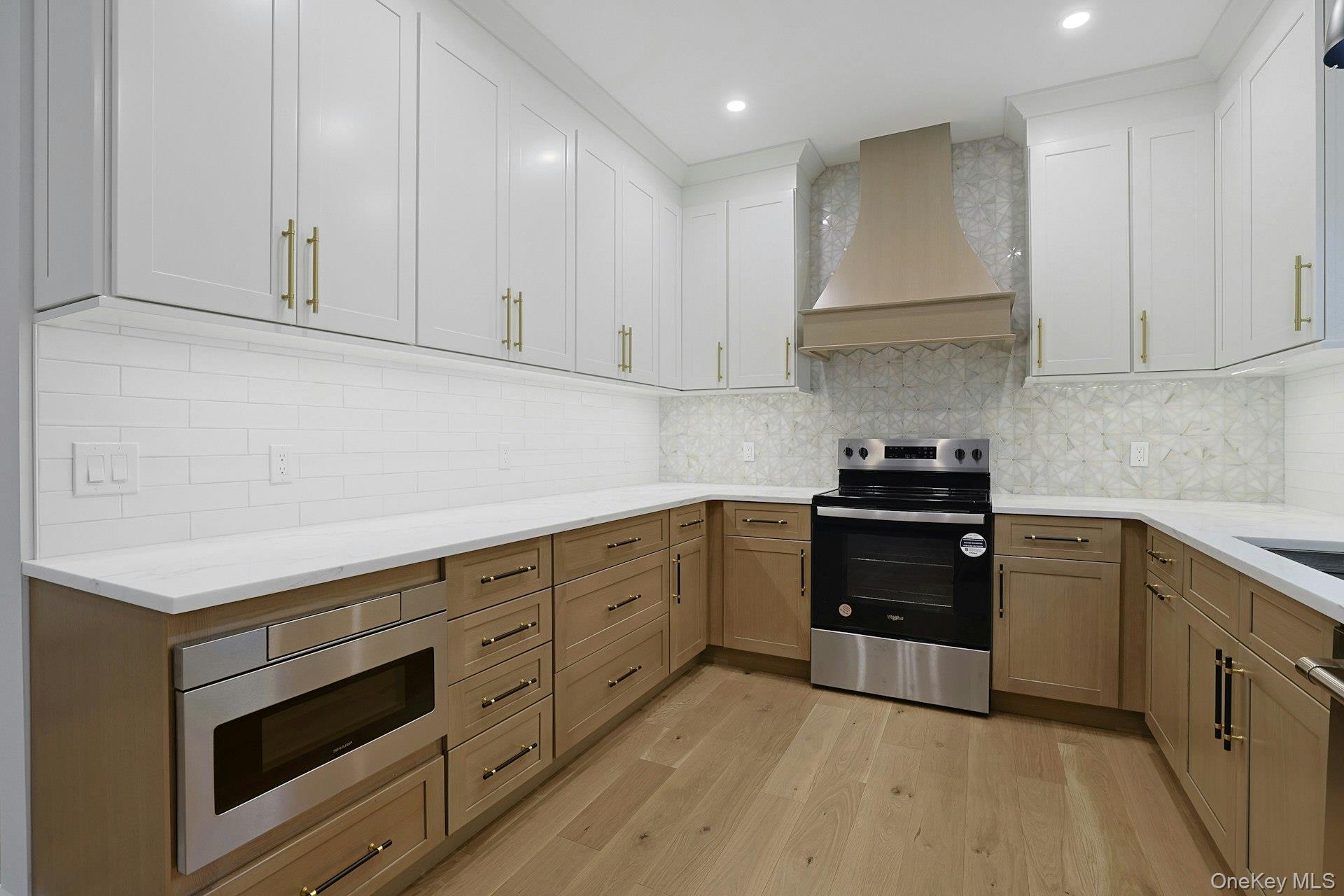 100 Hazelton Circle Property Photo 14