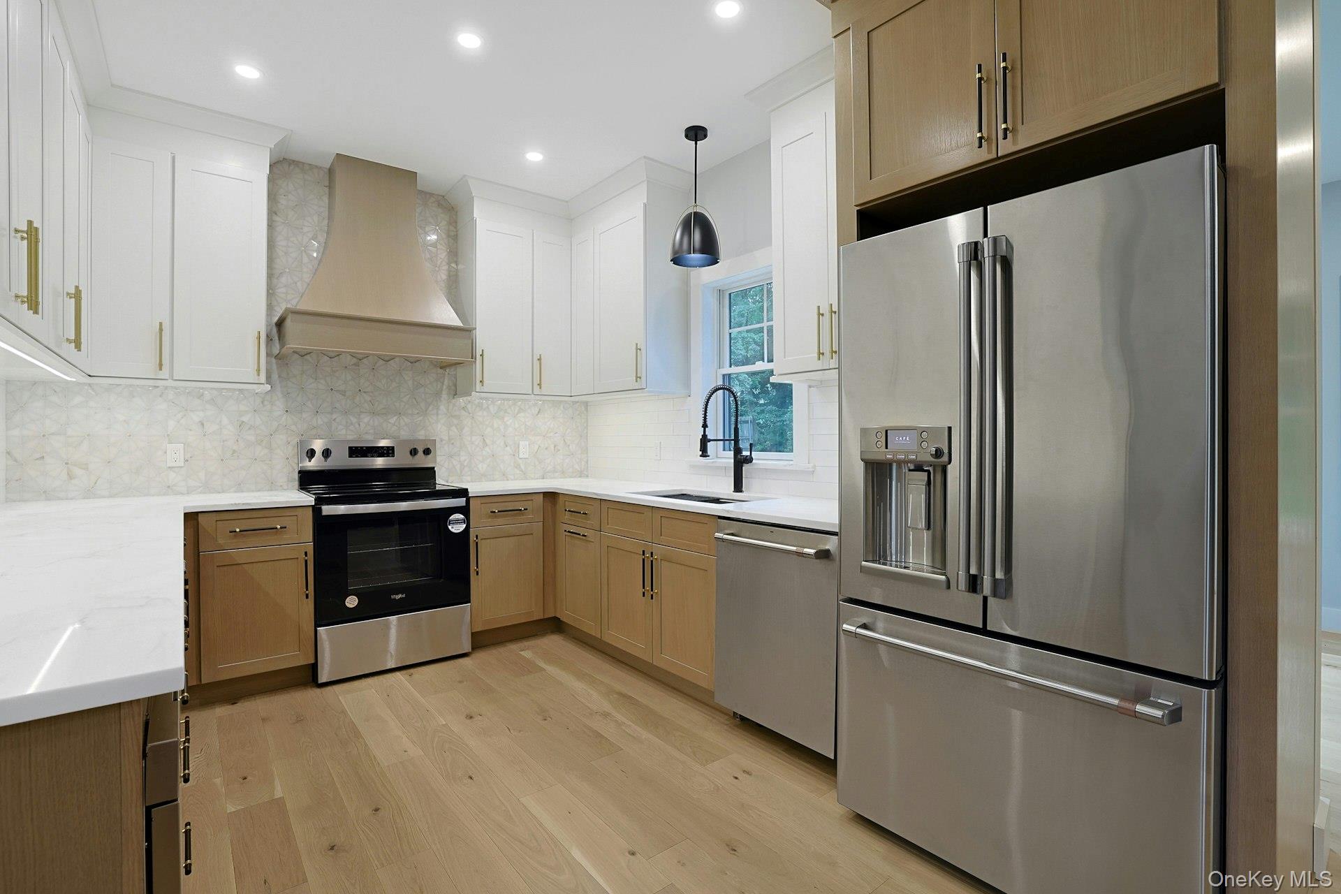 100 Hazelton Circle Property Photo 15