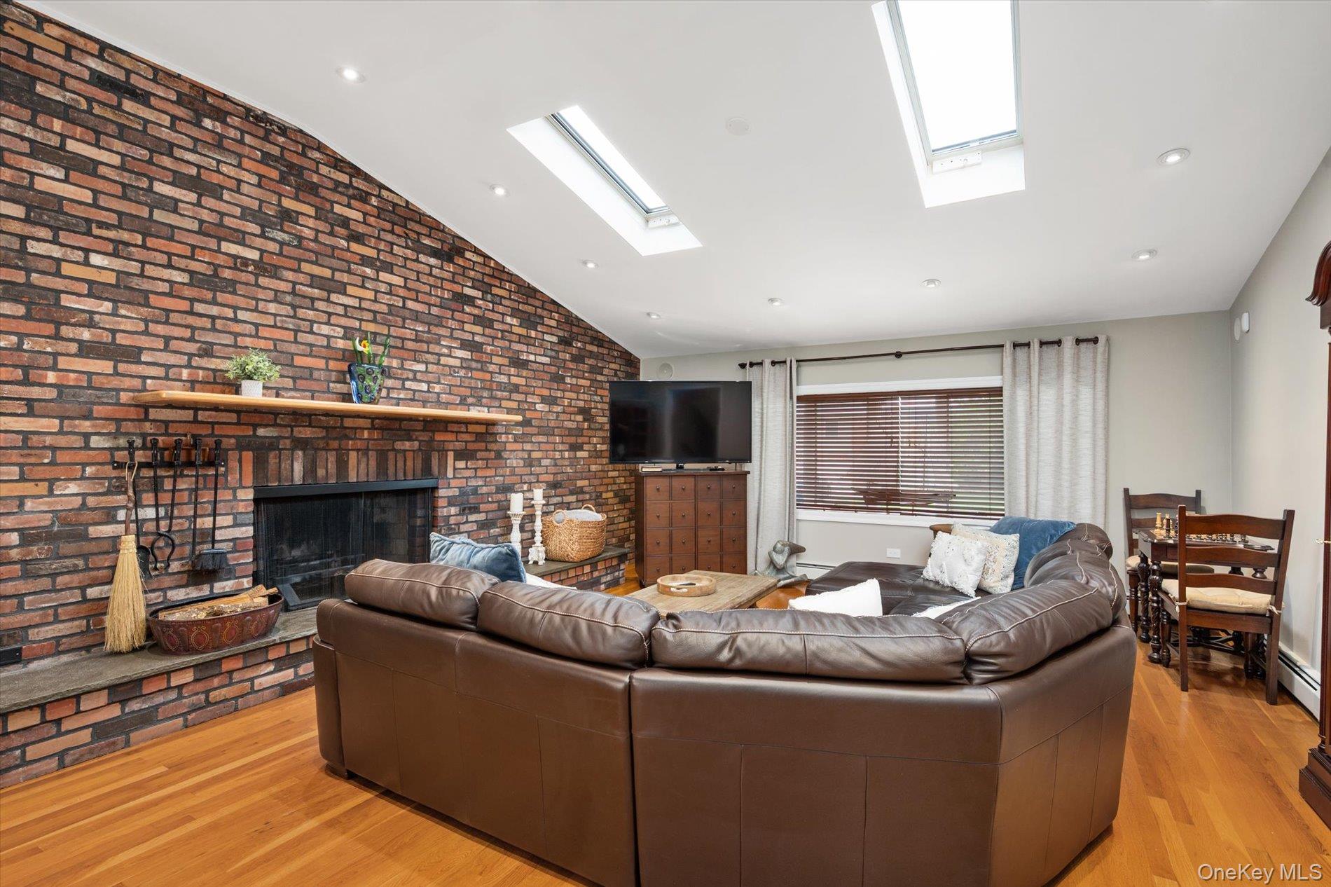 1118 Howard Drive Property Photo 3