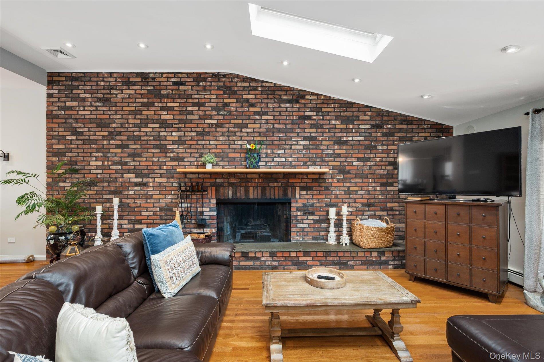 1118 Howard Drive Property Photo 4