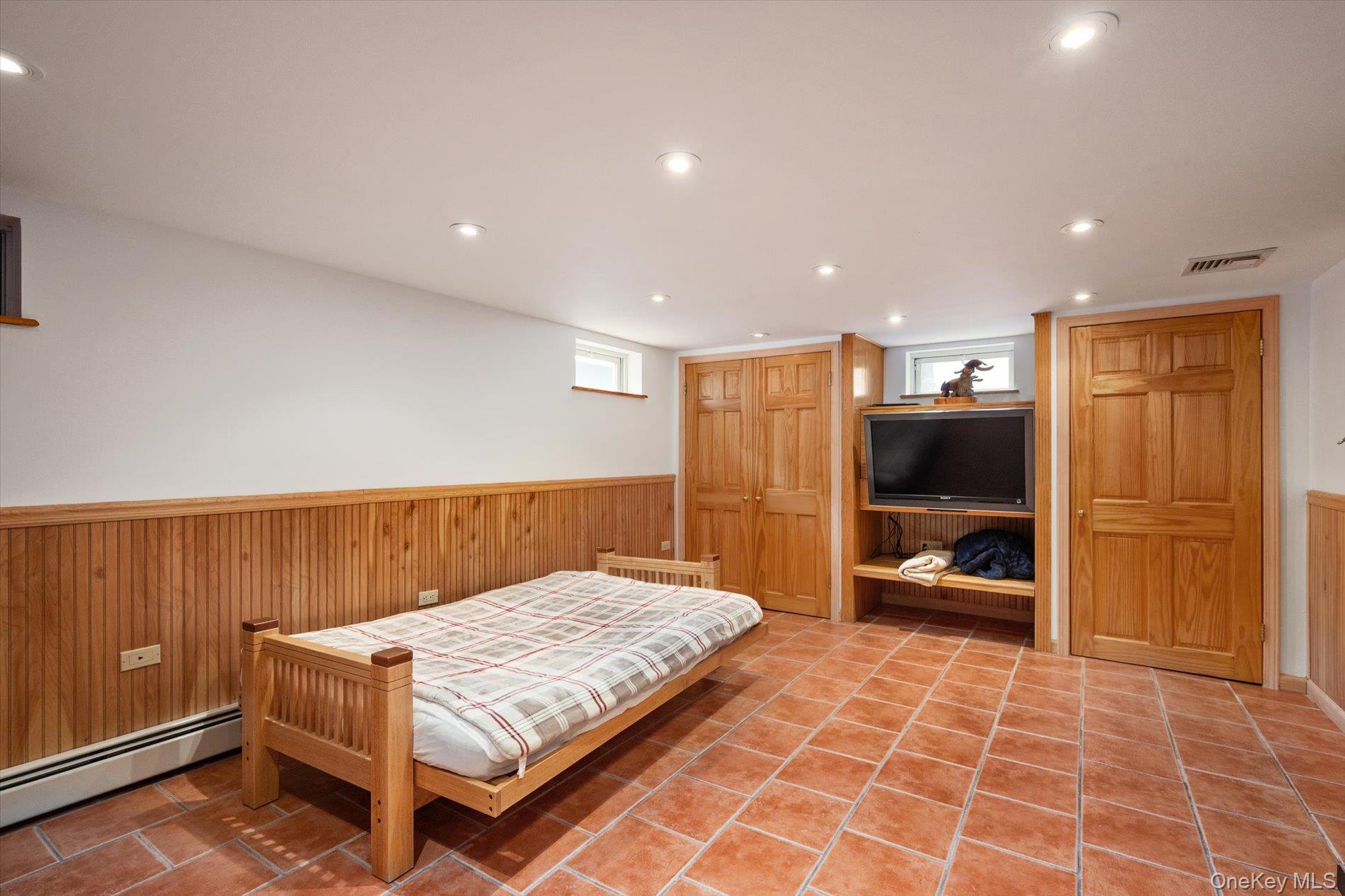 1118 Howard Drive Property Photo 13